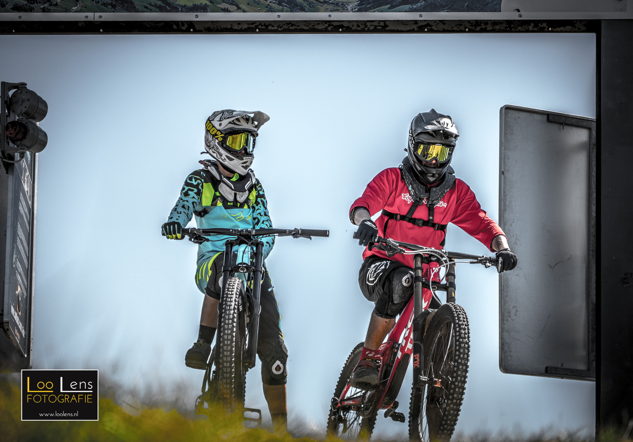 NX 50-150mm F2.8 S sample photo. Ready for downhill photography