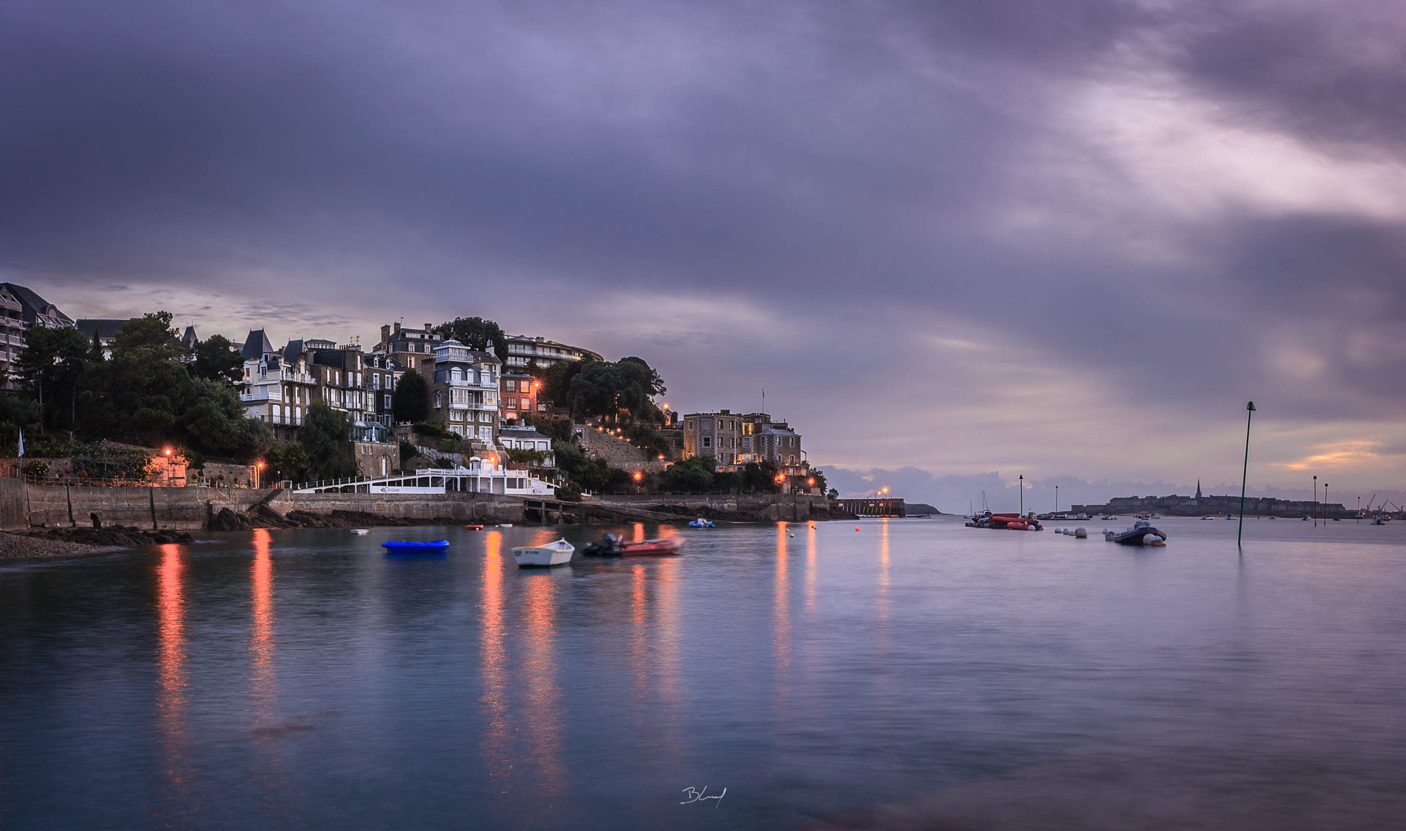 Canon EF-S 24mm F2.8 STM sample photo. Le petit matin sur dinard photography