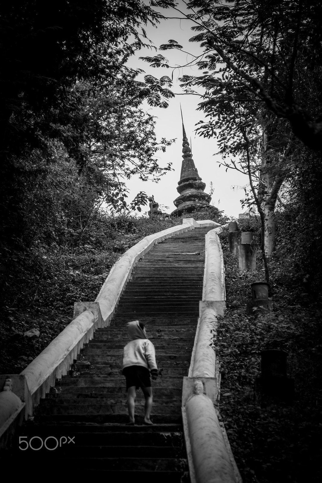 Minolta AF 28-85mm F3.5-4.5 New sample photo. Stairs to the stupa photography