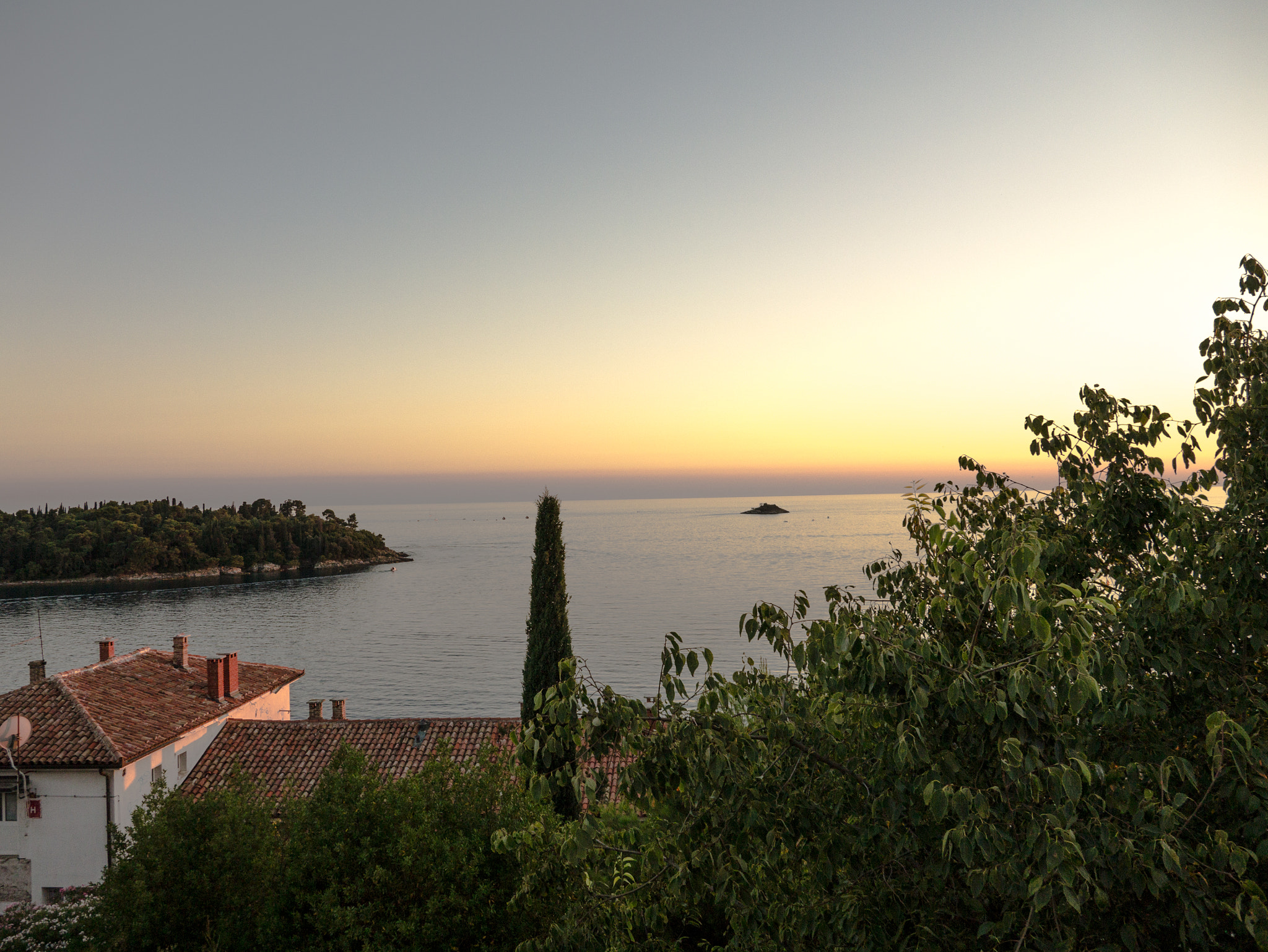 LUMIX G VARIO PZ 14-42/F3.5-5.6 sample photo. Sunset in rovinj photography