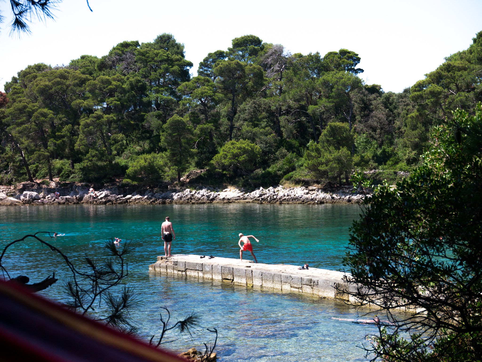 LUMIX G VARIO PZ 14-42/F3.5-5.6 sample photo. Rocky beaches in rovinj photography