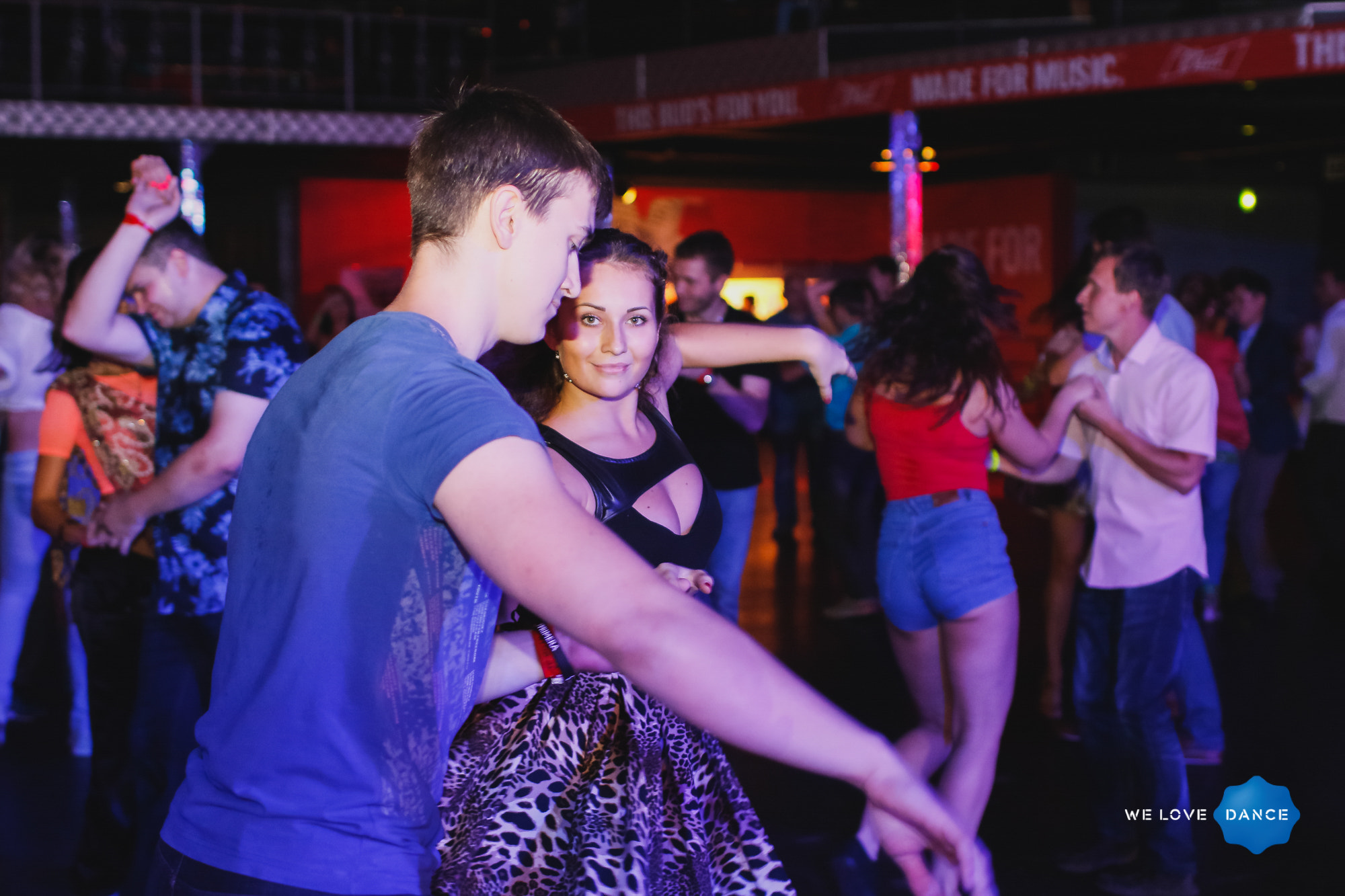 Canon EF 35mm F1.4L USM sample photo. Dancing photography