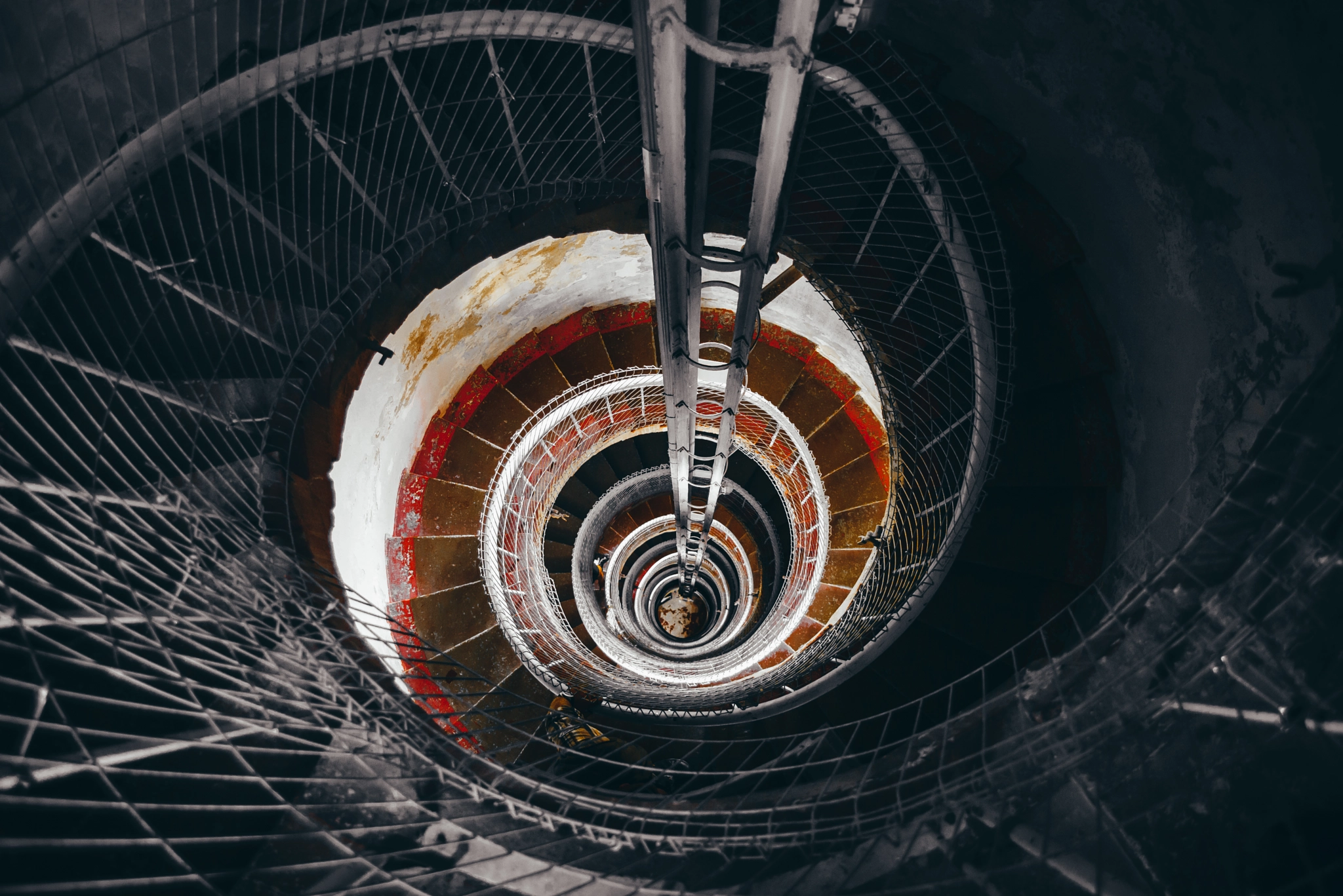 AF Zoom-Nikkor 28-70mm f/3.5-4.5D sample photo. Paldiski lighthouse photography