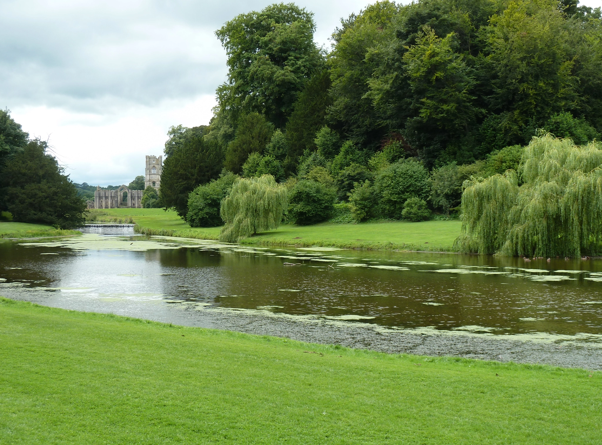 Panasonic Lumix DMC-ZS5 (Lumix DMC-TZ8) sample photo. Fountains abbey photography