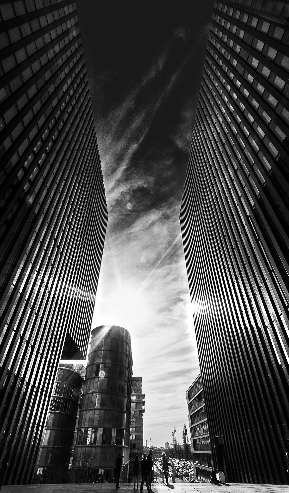 Sigma 10-20mm F4-5.6 EX DC HSM sample photo. Hyatt, medienhafen düsseldorf photography