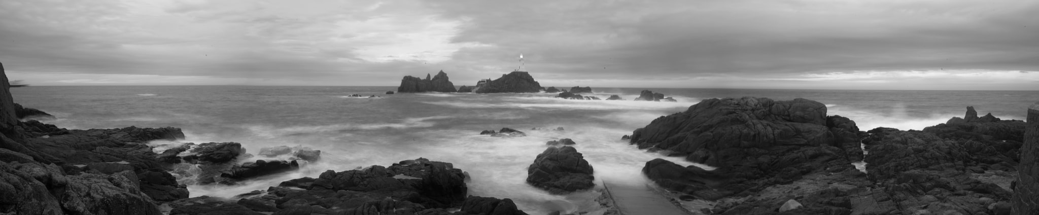 Sony a7R II + Sony FE 28-70mm F3.5-5.6 OSS sample photo. Seascape panorama photography