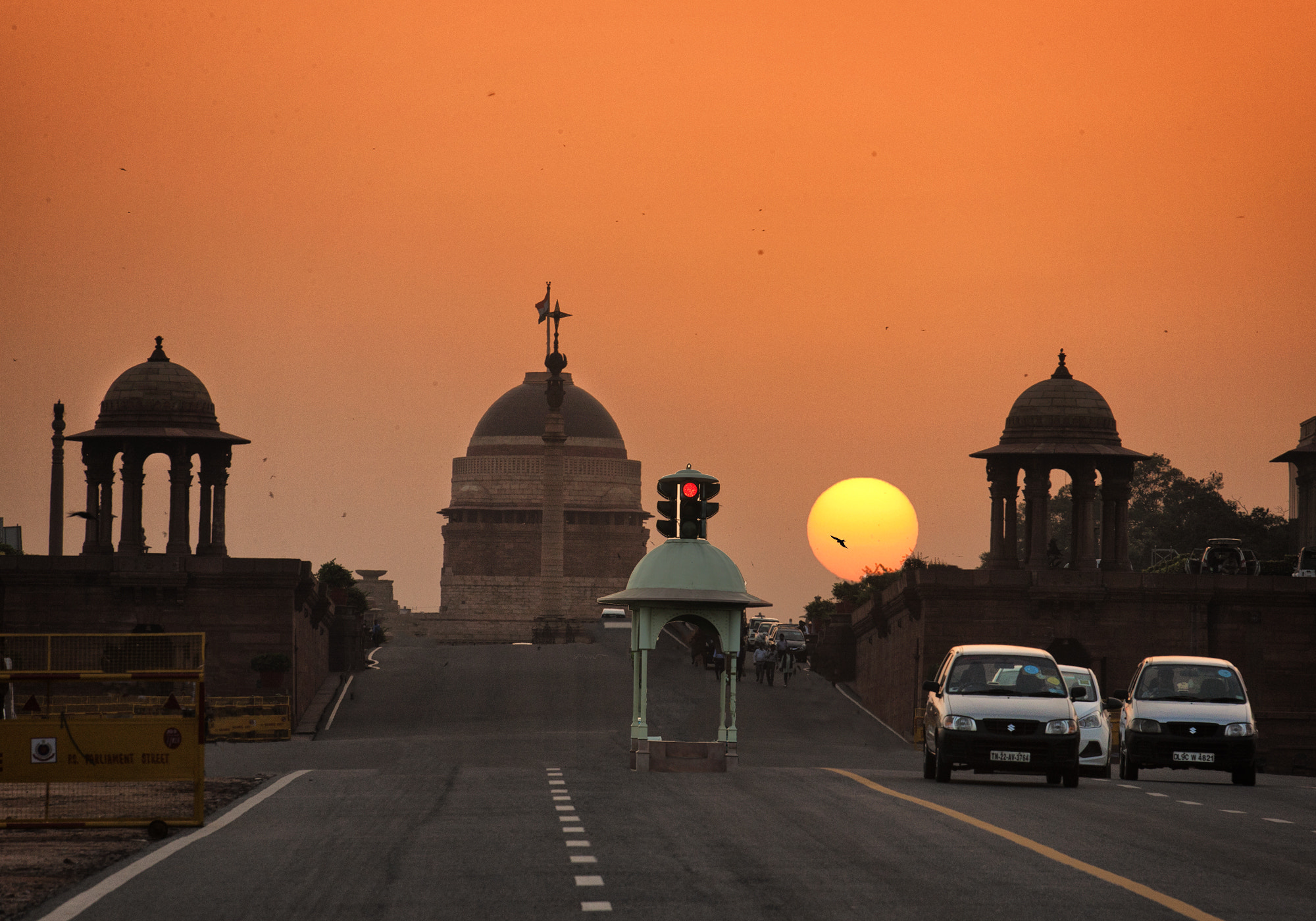 Canon EOS-1Ds Mark III sample photo. Delhi dusk photography