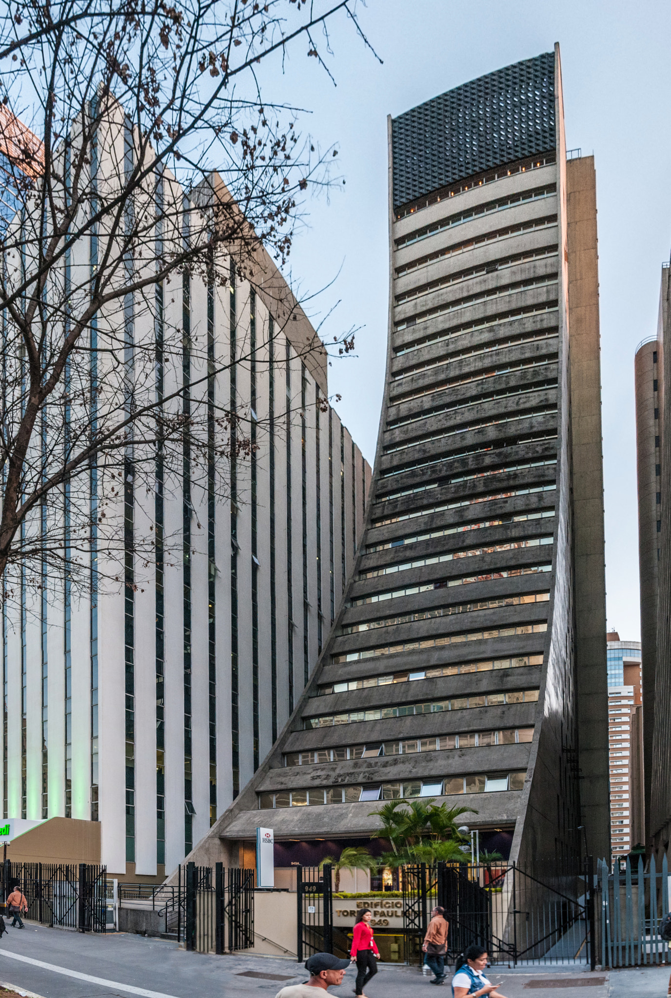 Nikon D300 + Sigma 18-50mm F2.8 EX DC Macro sample photo. Edificio torre paulista 949 photography