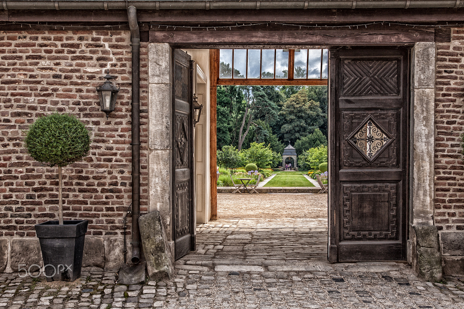 Sigma 17-70mm F2.8-4 DC Macro OS HSM sample photo. Schloss dyck photography