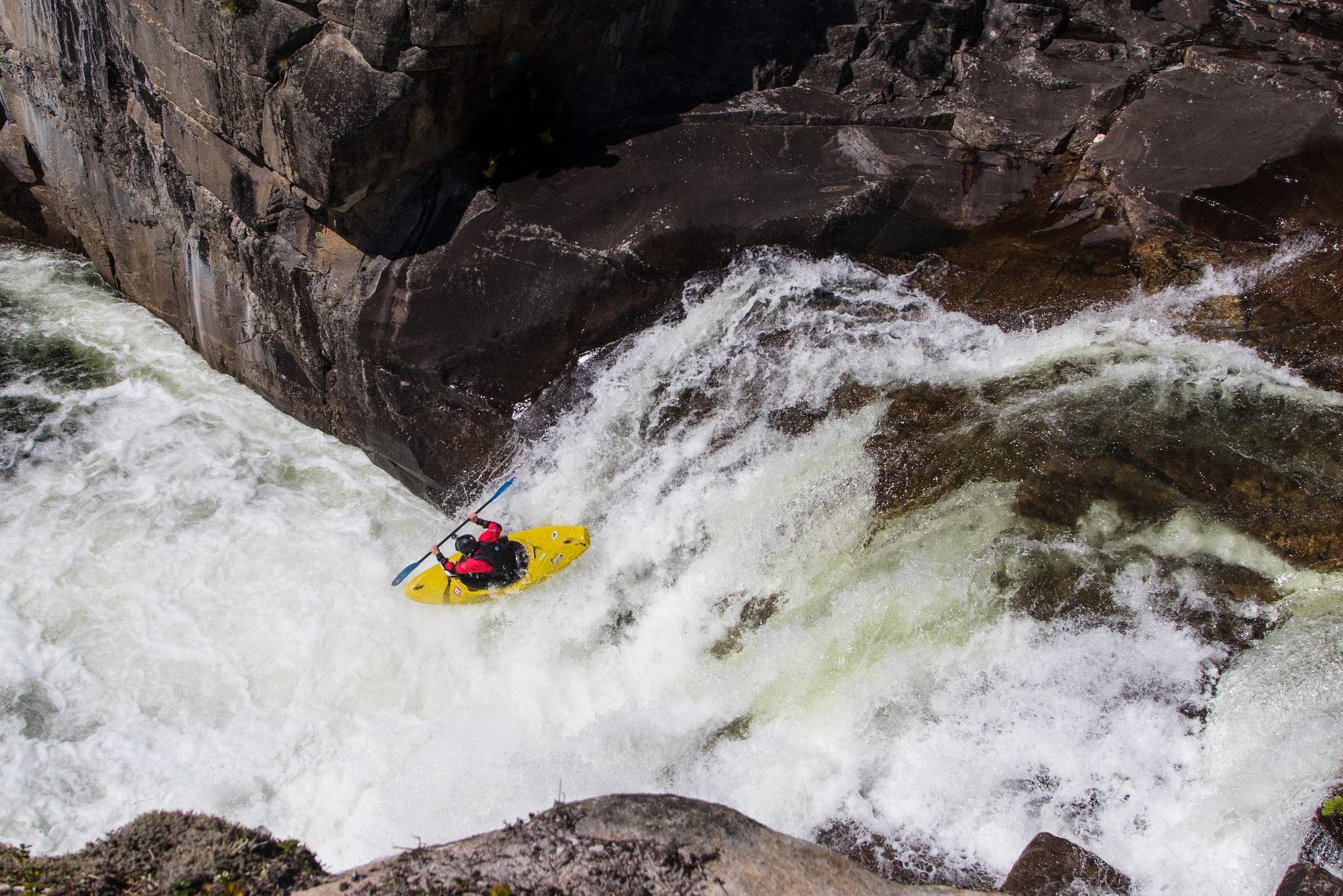 Canon EF 17-35mm f/2.8L sample photo. The way down photography
