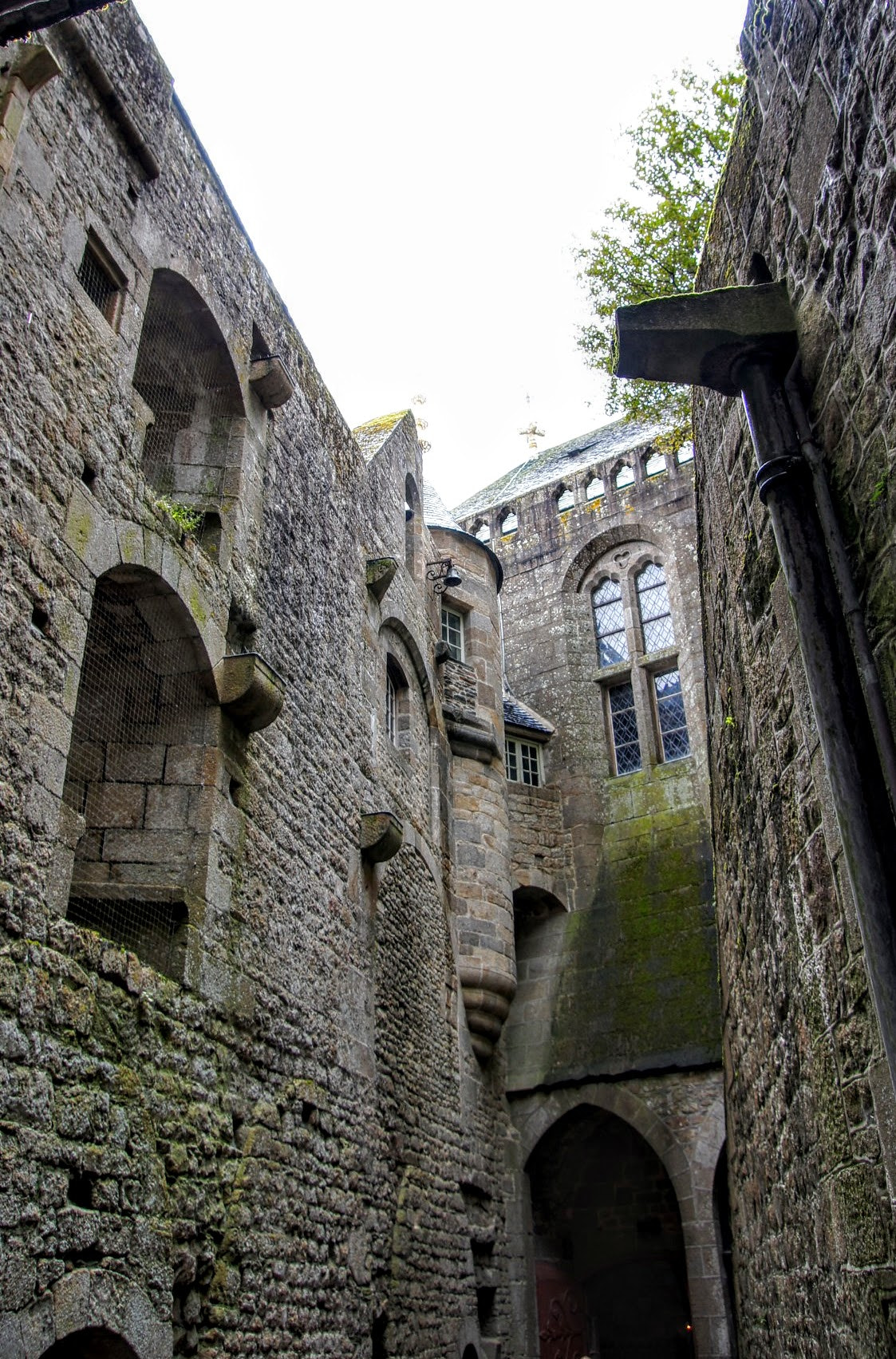 Sony DT 16-105mm F3.5-5.6 sample photo. Inside mount saint michael abbey  photography