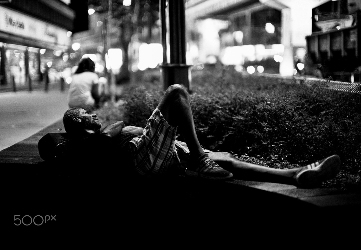 Leica Noctilux-M 50mm F0.95 ASPH sample photo. Homeless photography
