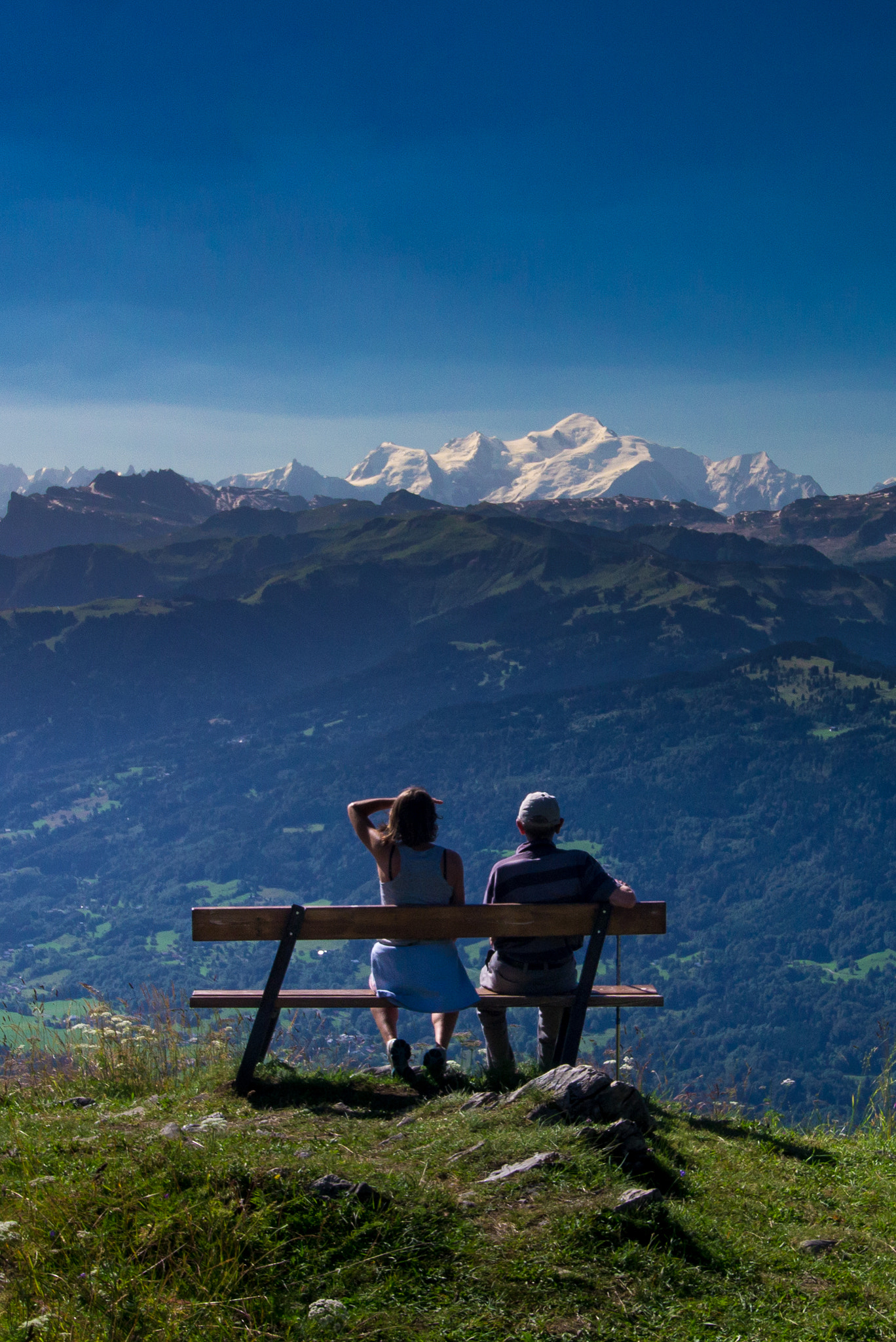 Panasonic Lumix DMC-GX1 sample photo. The bench facing the mont blanc photography