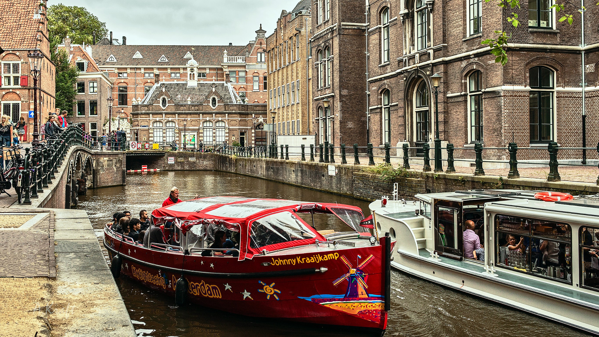 Canon EOS-1Ds Mark III sample photo. Amsterdam photography
