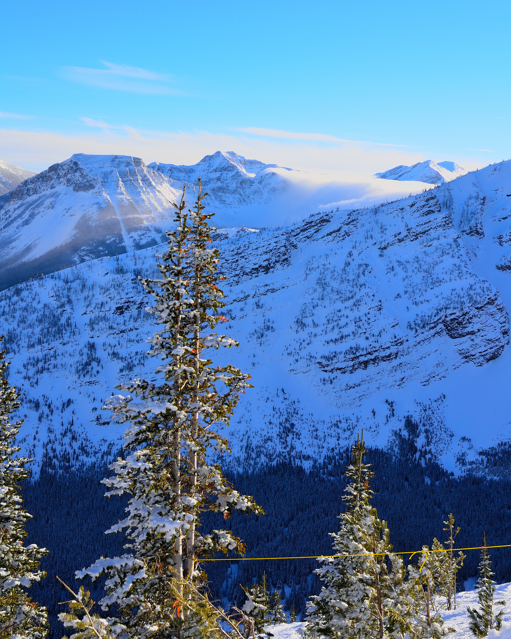 Nikon D7000 + Nikon AF Nikkor 28mm F2.8D sample photo. Castle mountain photography