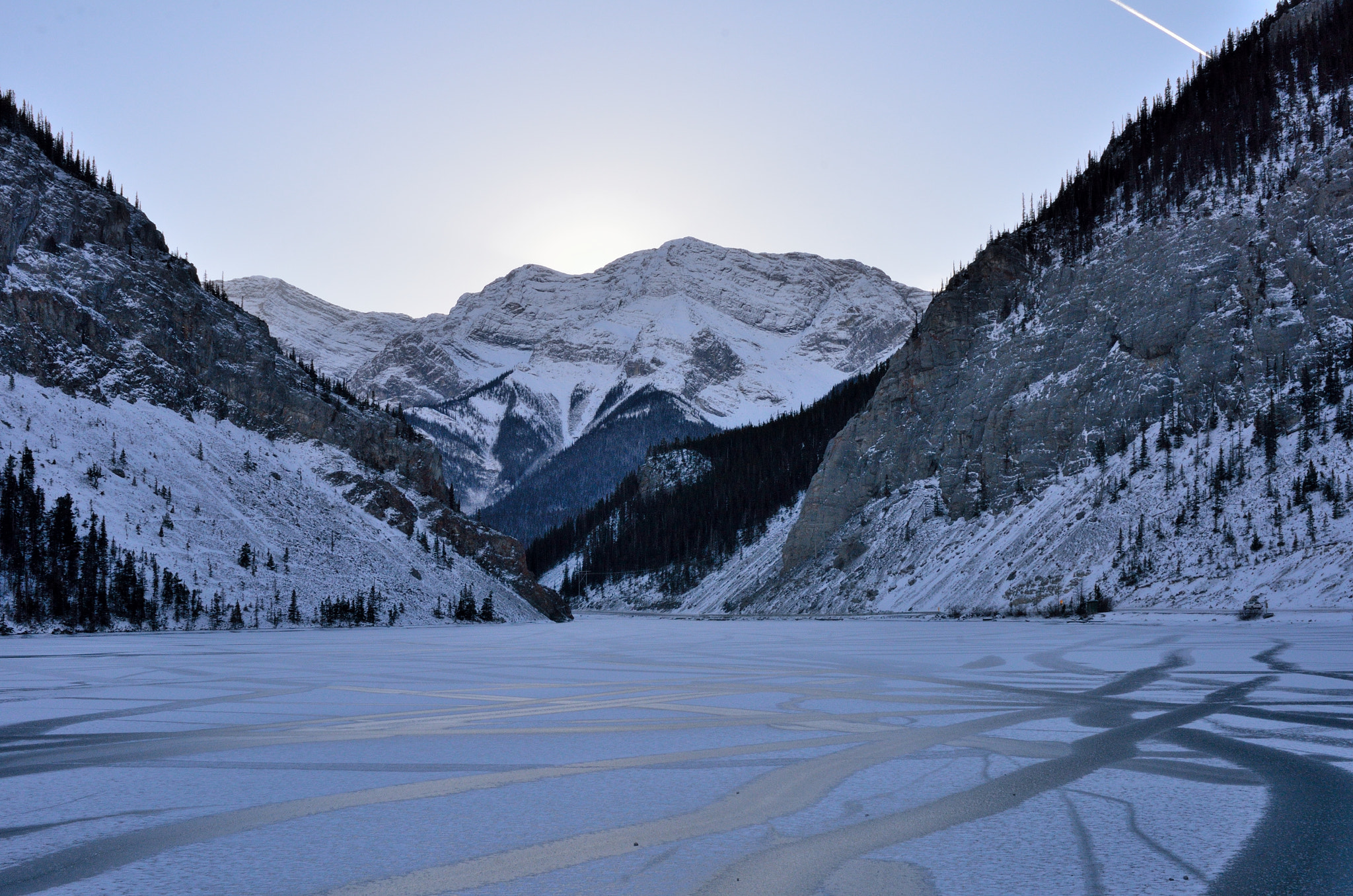 Nikon D7000 + Nikon AF Nikkor 28mm F2.8D sample photo. Old mans pond, canmore alberta photography