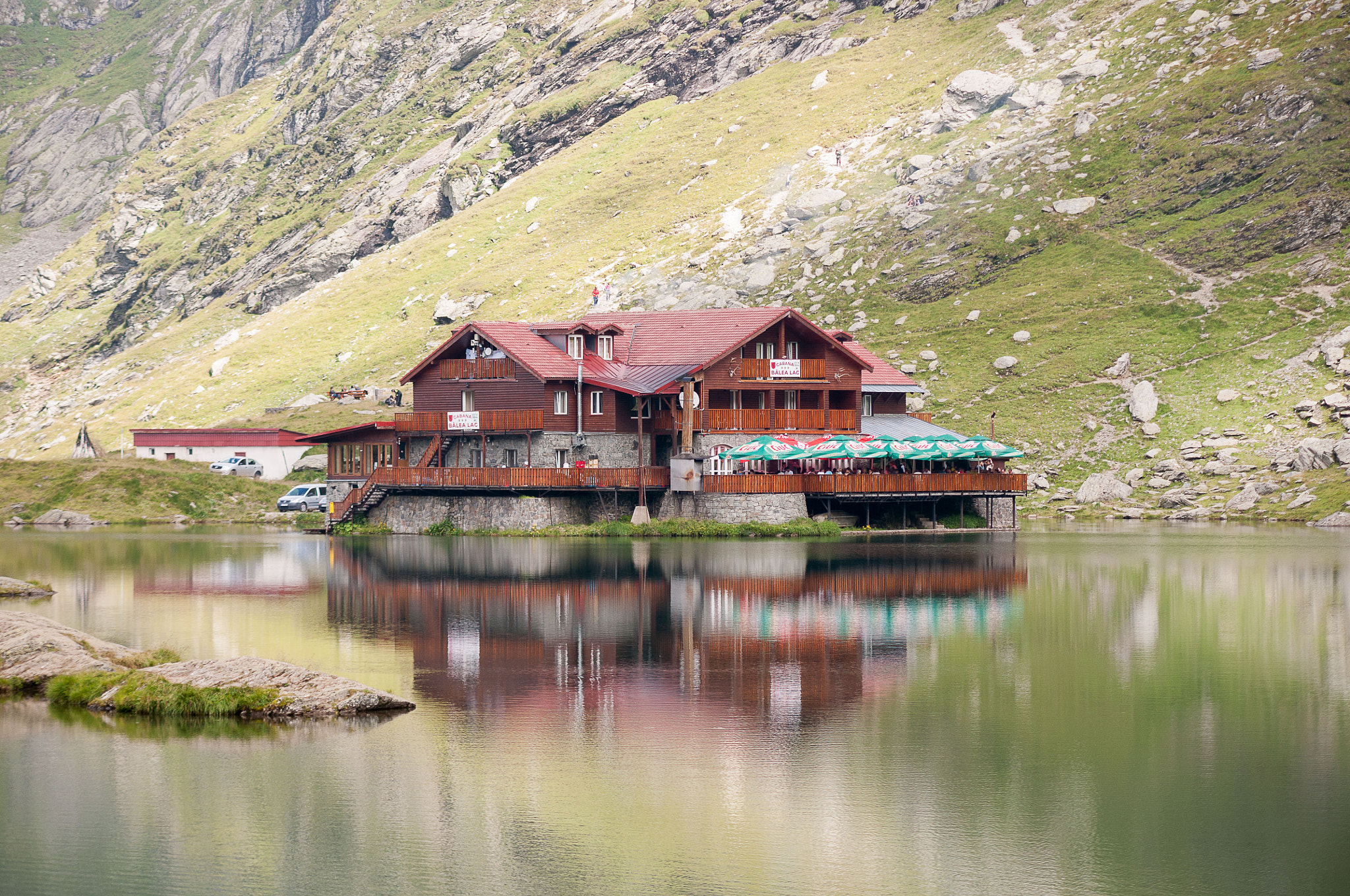Sigma 50-150mm F2.8 EX APO DC HSM II sample photo. Cabin on balea lake photography