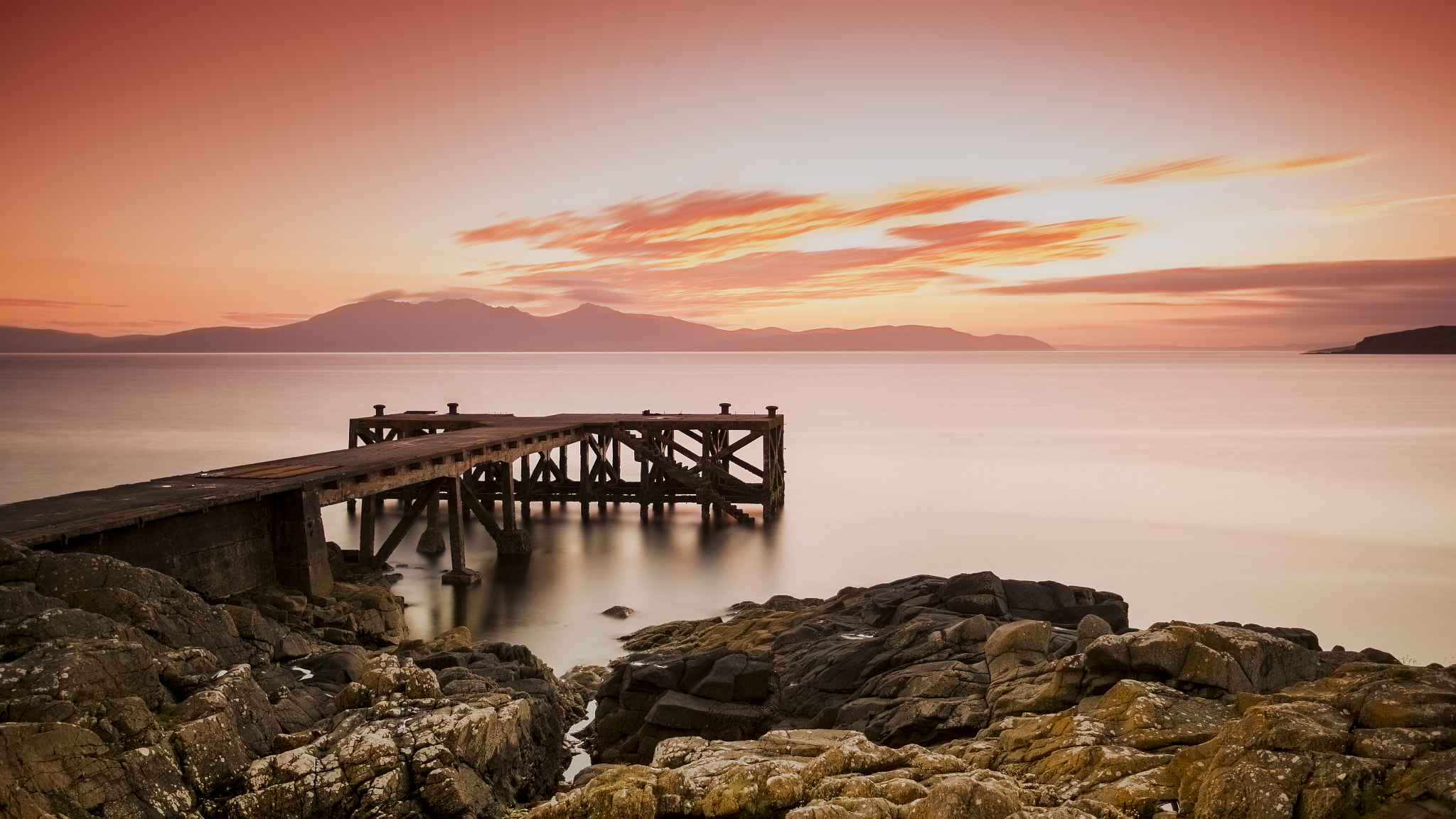 Canon EF 17-40mm F4L USM sample photo. Portencross red hour photography