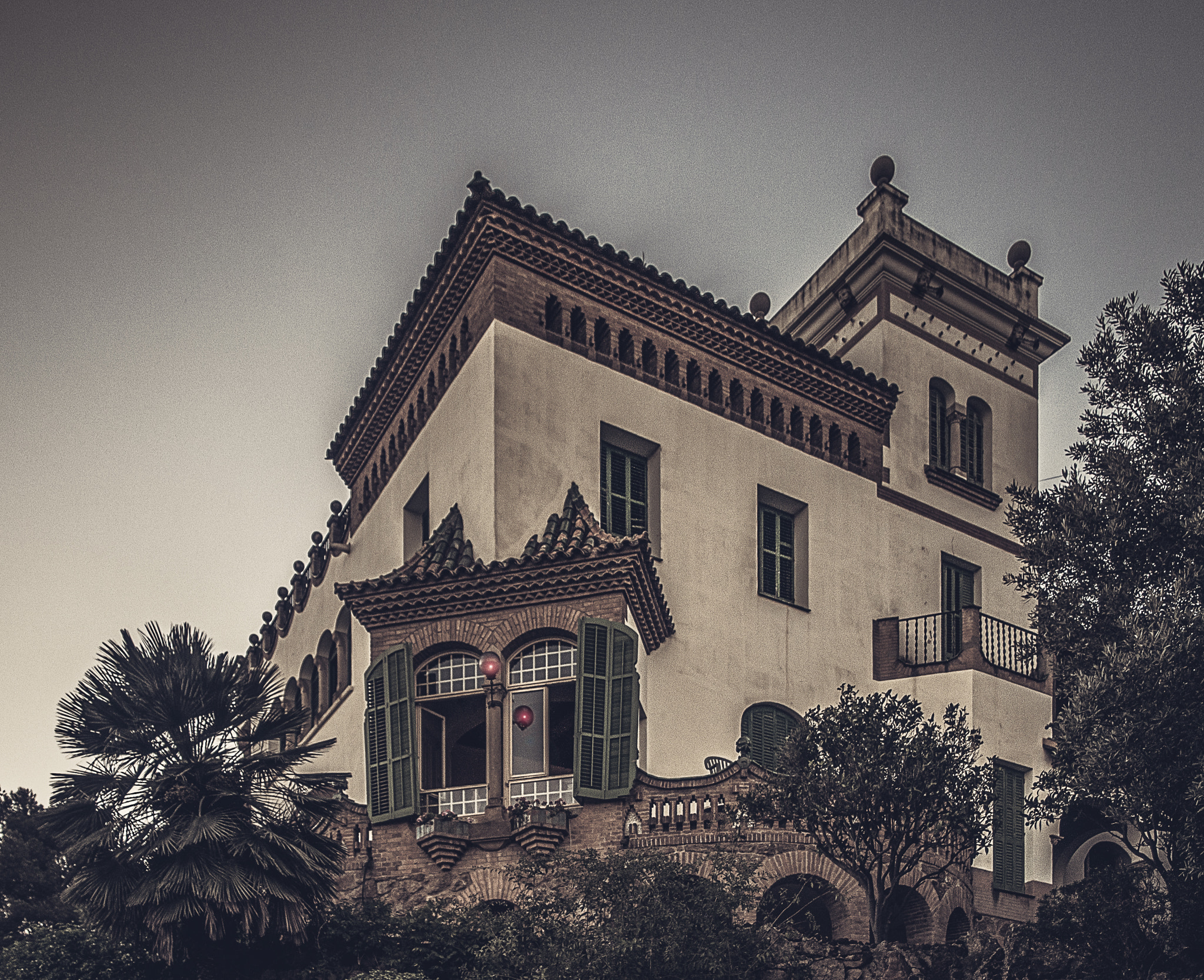 Nikon D300 sample photo. Martí trías i domenech's house. park güell, barcel photography
