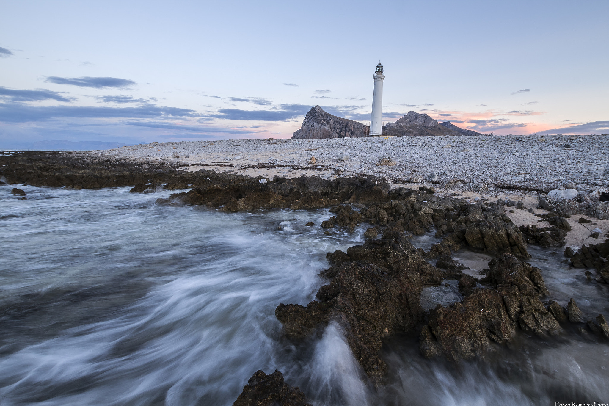 Canon EOS M sample photo. Betwen the mountain photography