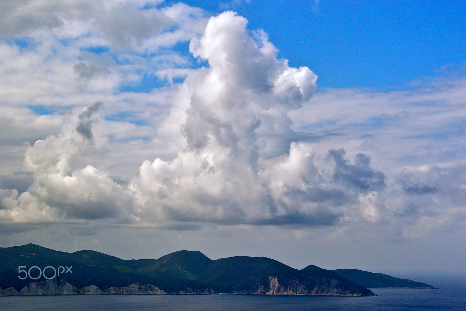Pentax K10D sample photo. Thunderclouds photography