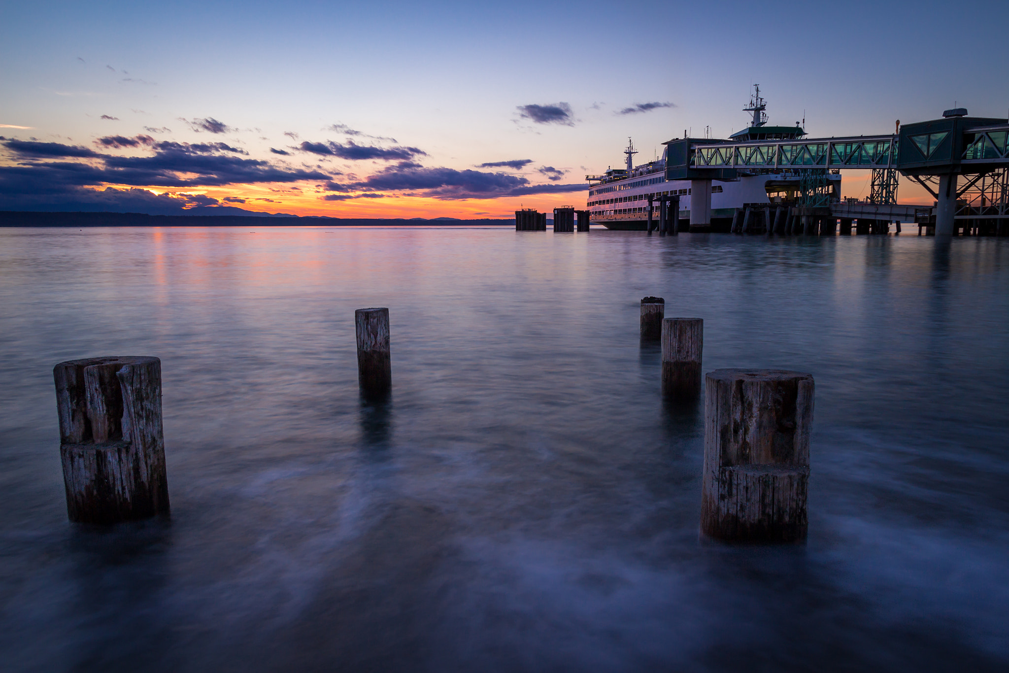 Canon EOS 100D (EOS Rebel SL1 / EOS Kiss X7) sample photo. Edmonds ferry photography