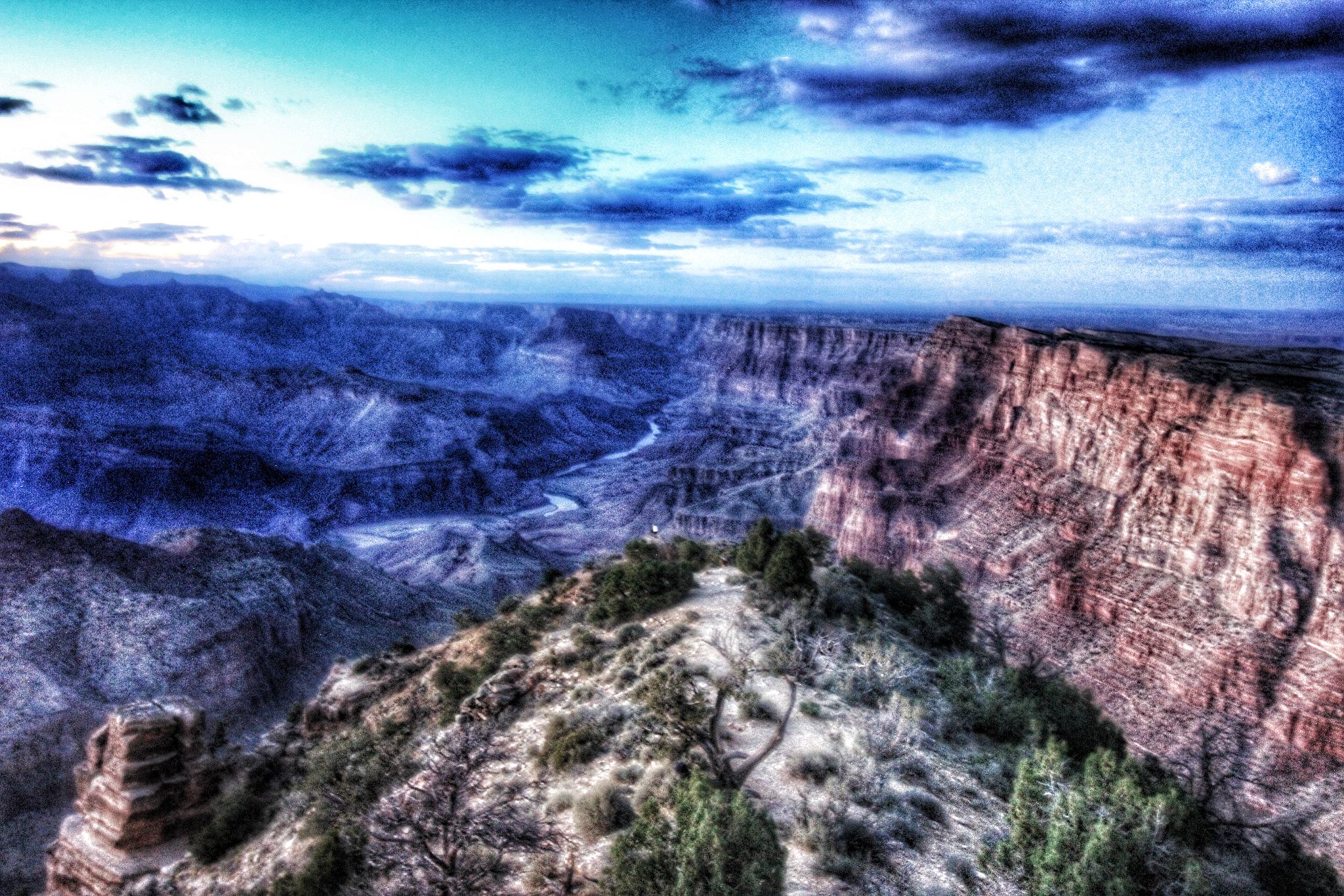Canon EF-S 10-18mm F4.5–5.6 IS STM sample photo. Sunset at the canyon...uh ..grand canyon should be ... photography