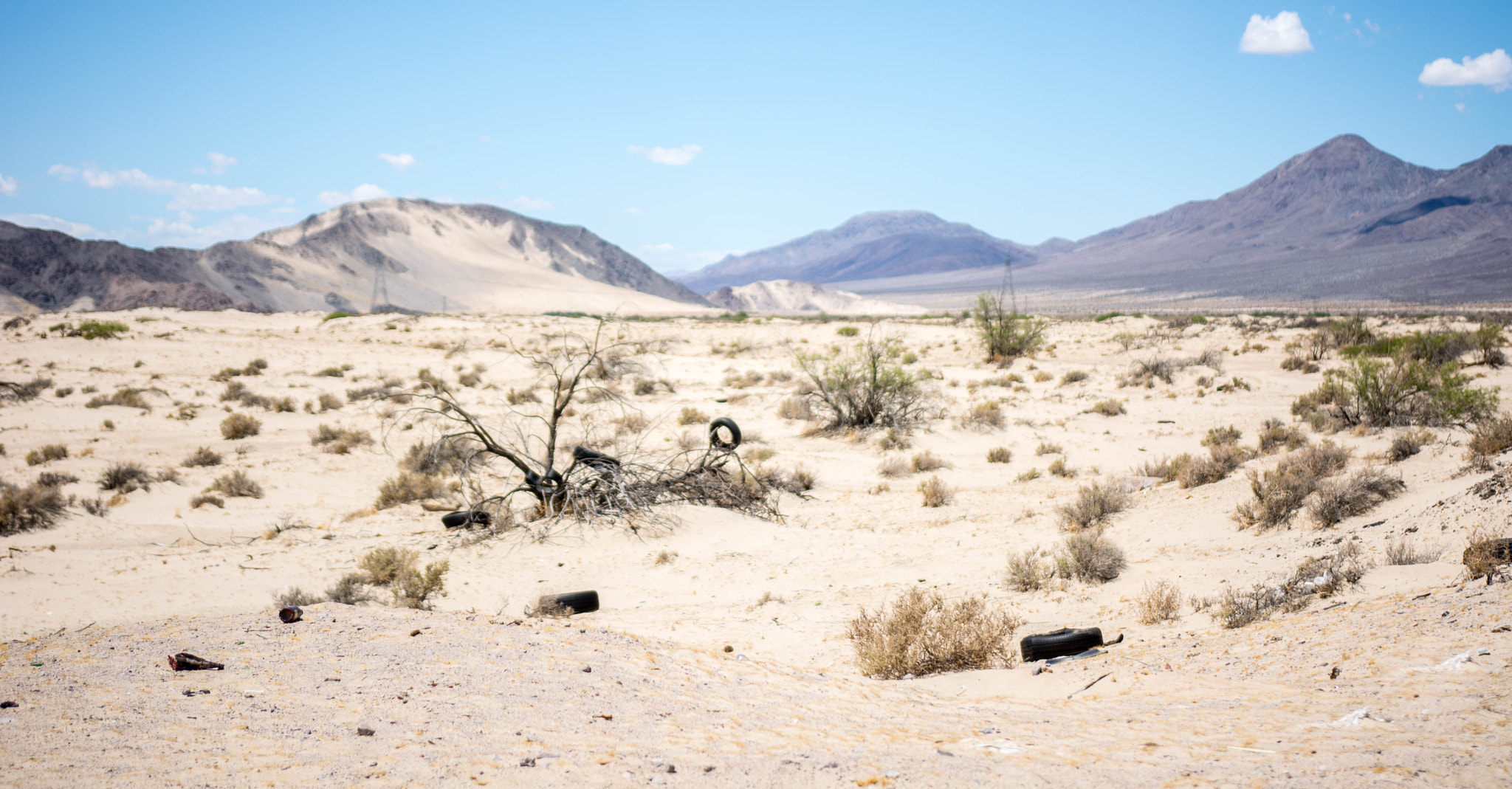 Nikon D5200 + Sigma 18-35mm F1.8 DC HSM Art sample photo. Mojave desert photography