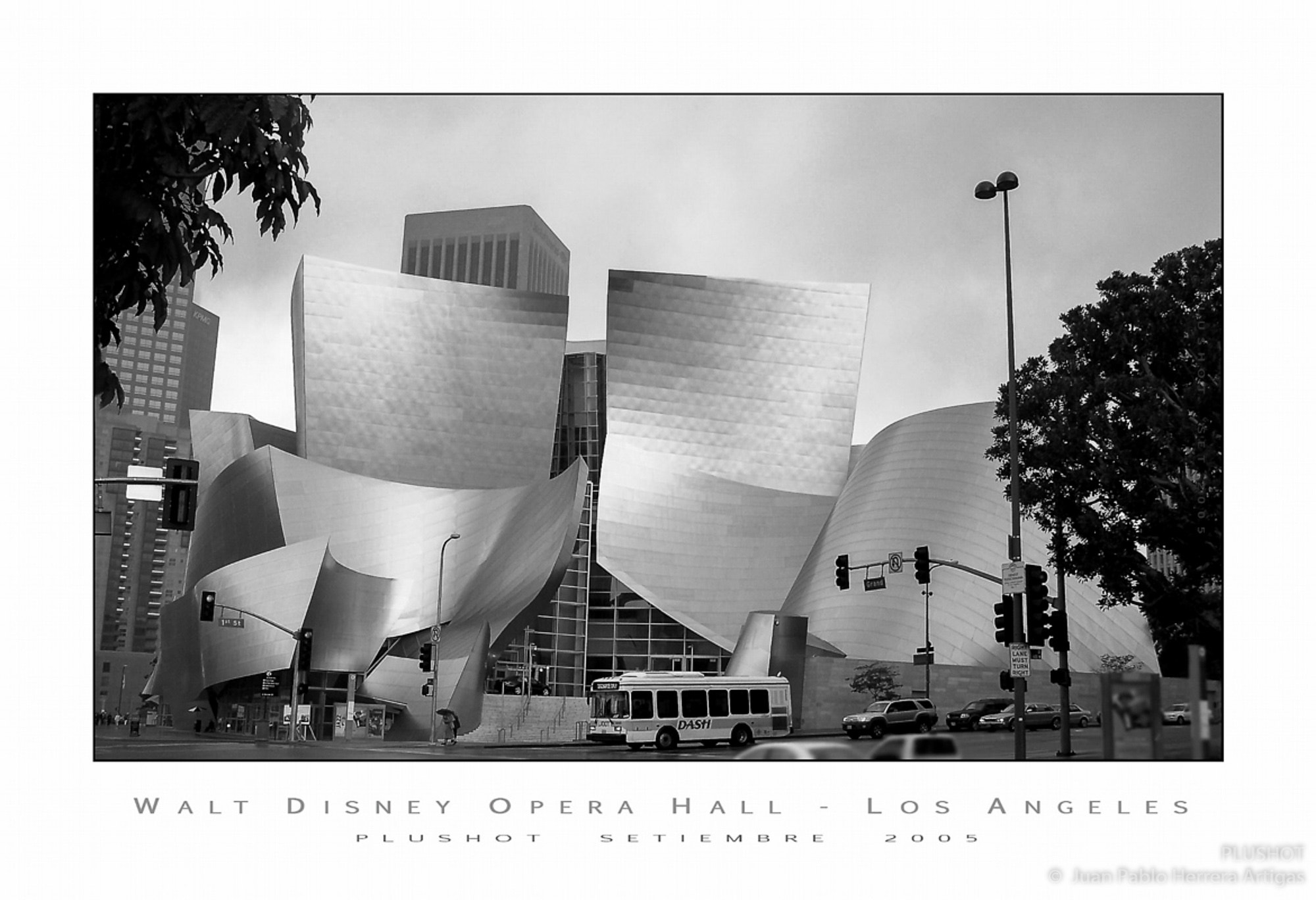 Kodak DX7630 ZOOM DIGITAL CAMERA sample photo. La disney opera hall photography