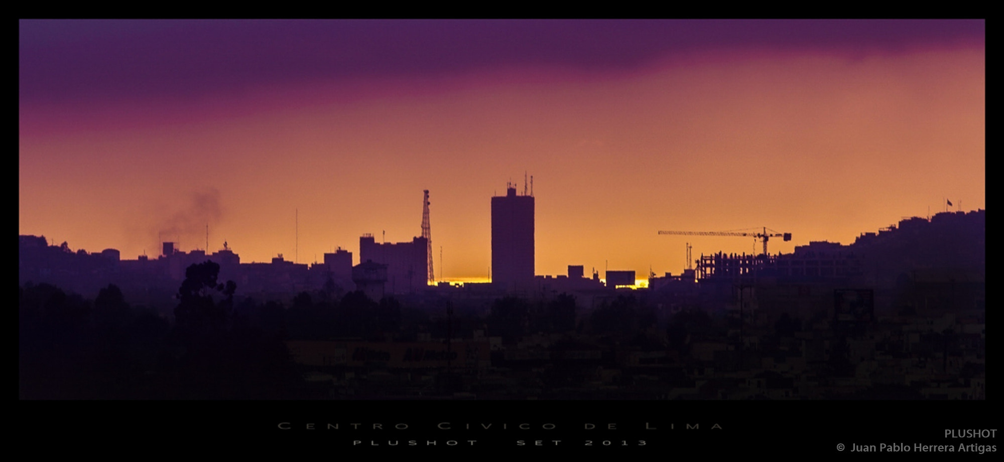 Canon EOS 70D + Canon EF 70-200mm F2.8L IS II USM sample photo. Lima sunset photography