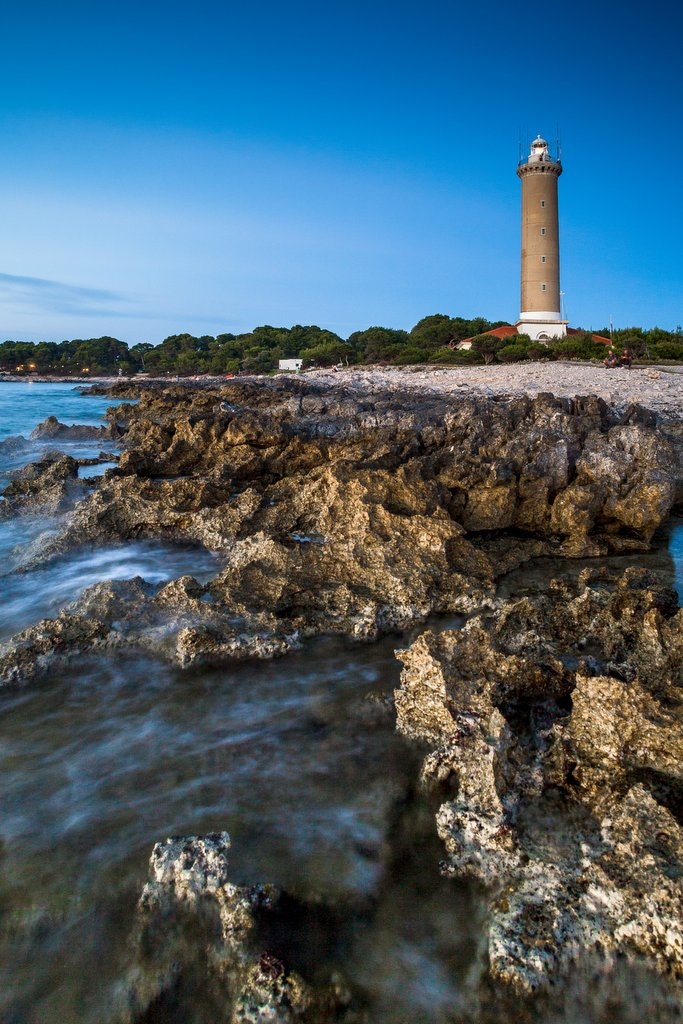 Canon EF 20-35mm F3.5-4.5 USM sample photo. Veli rat photography