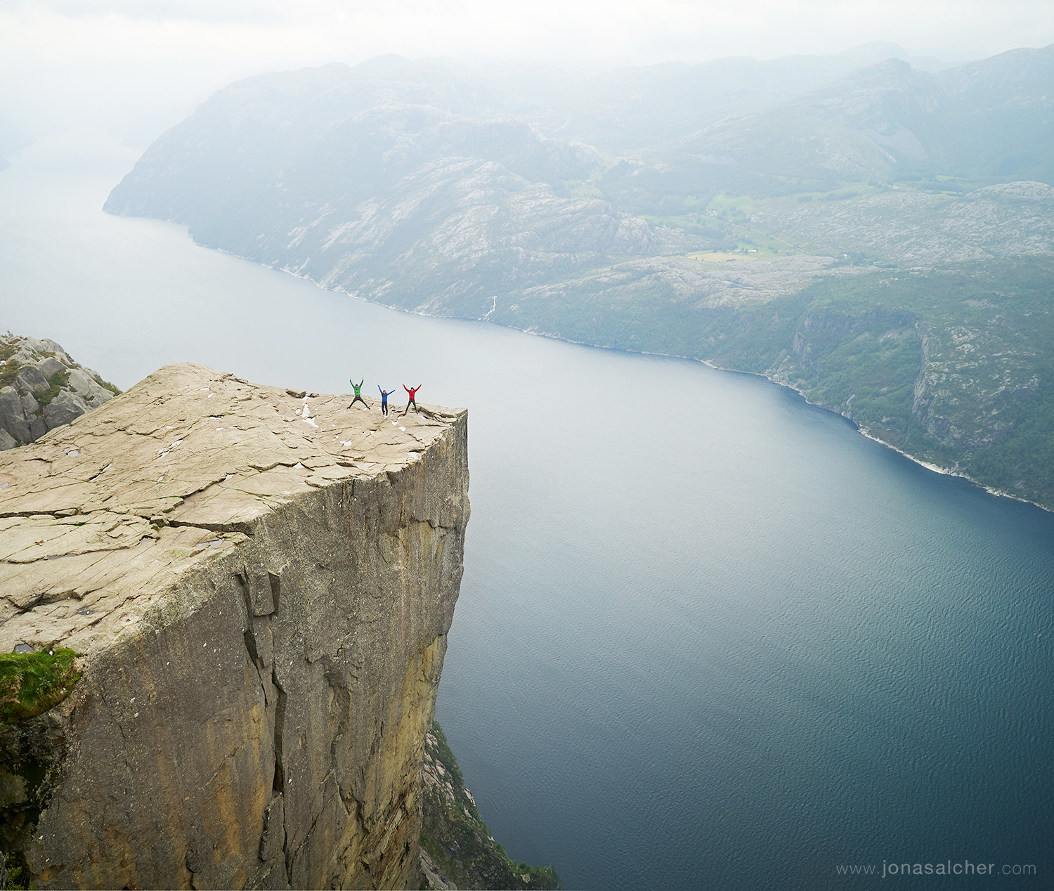 Sony a7S II + ZEISS Batis 18mm F2.8 sample photo. High over the fjords of norway ! photography