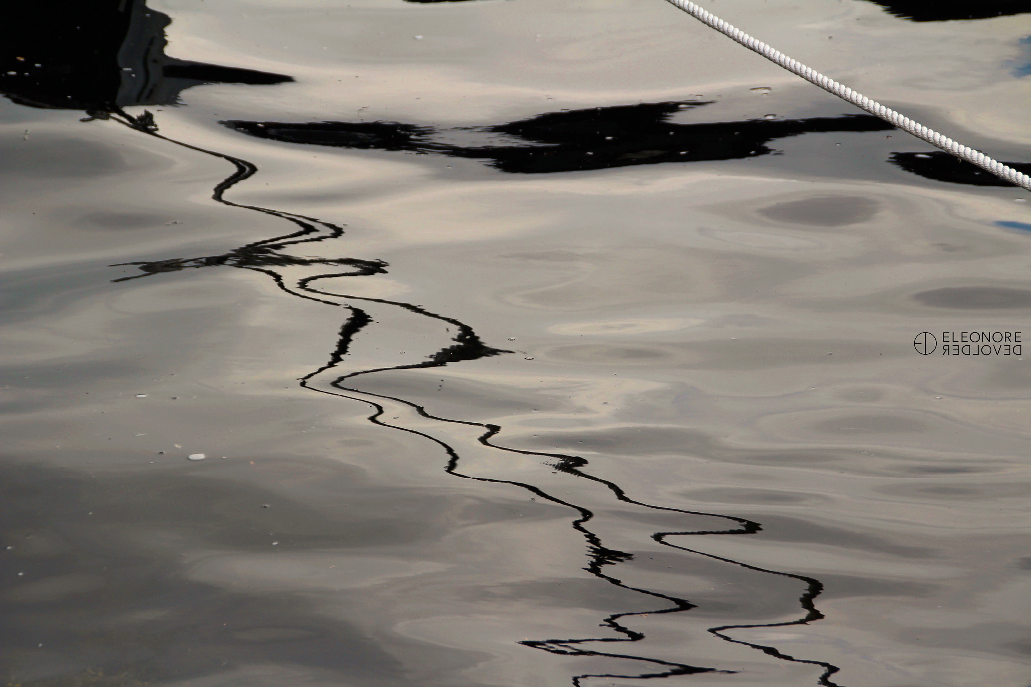 Sigma 18-250mm F3.5-6.3 DC OS HSM sample photo. Bent reflection photography