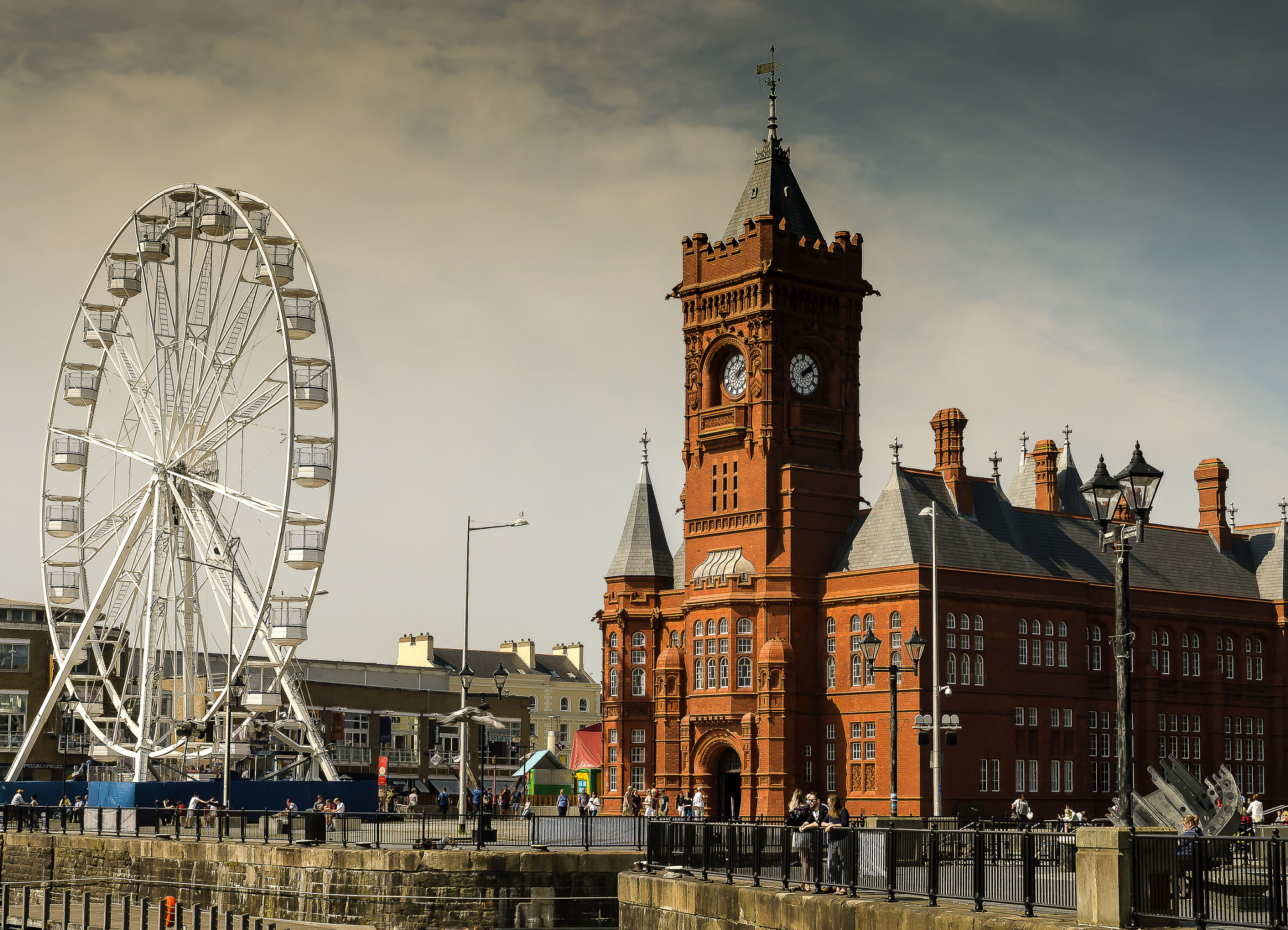 Panasonic Lumix DMC-GF6 + Sigma 30mm F2.8 EX DN sample photo. Cardiff bay [3] photography