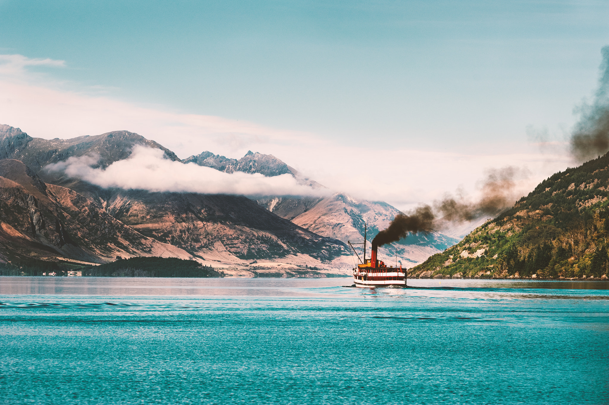Nikon D700 + AF DC-Nikkor 135mm f/2 sample photo. Queenstown photography