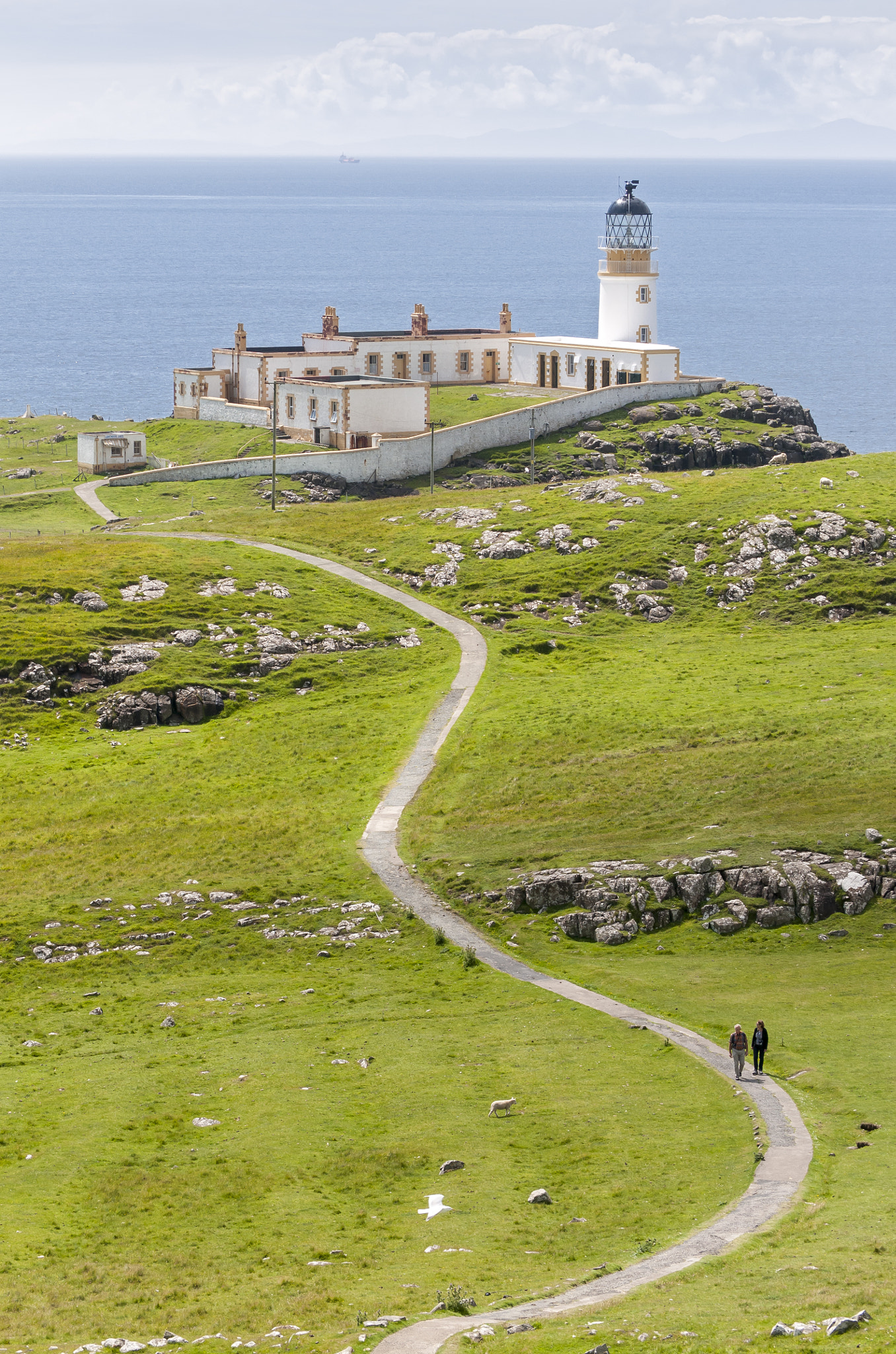 Nikon D300 sample photo. Neist point lighthouse, isle of skye, scotland photography