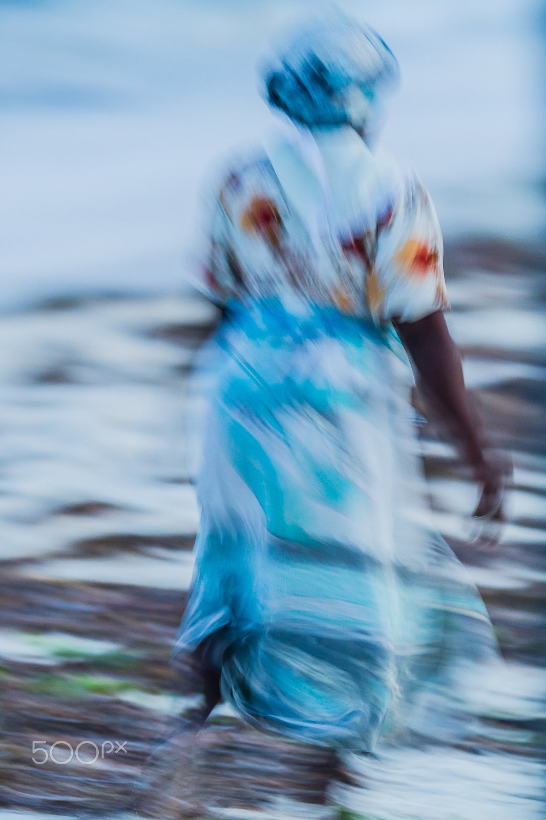 Canon EOS 7D + Canon EF 300mm F2.8L IS USM sample photo. Women of the coast of zanzibar photography