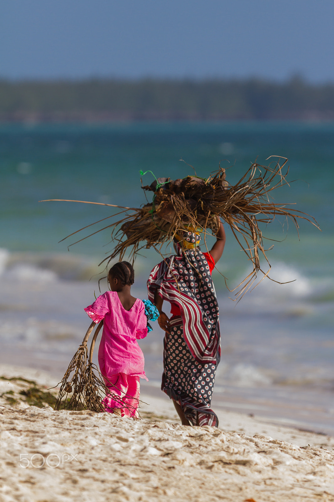 Canon EOS 7D sample photo. Women of the coast of zanzibar photography