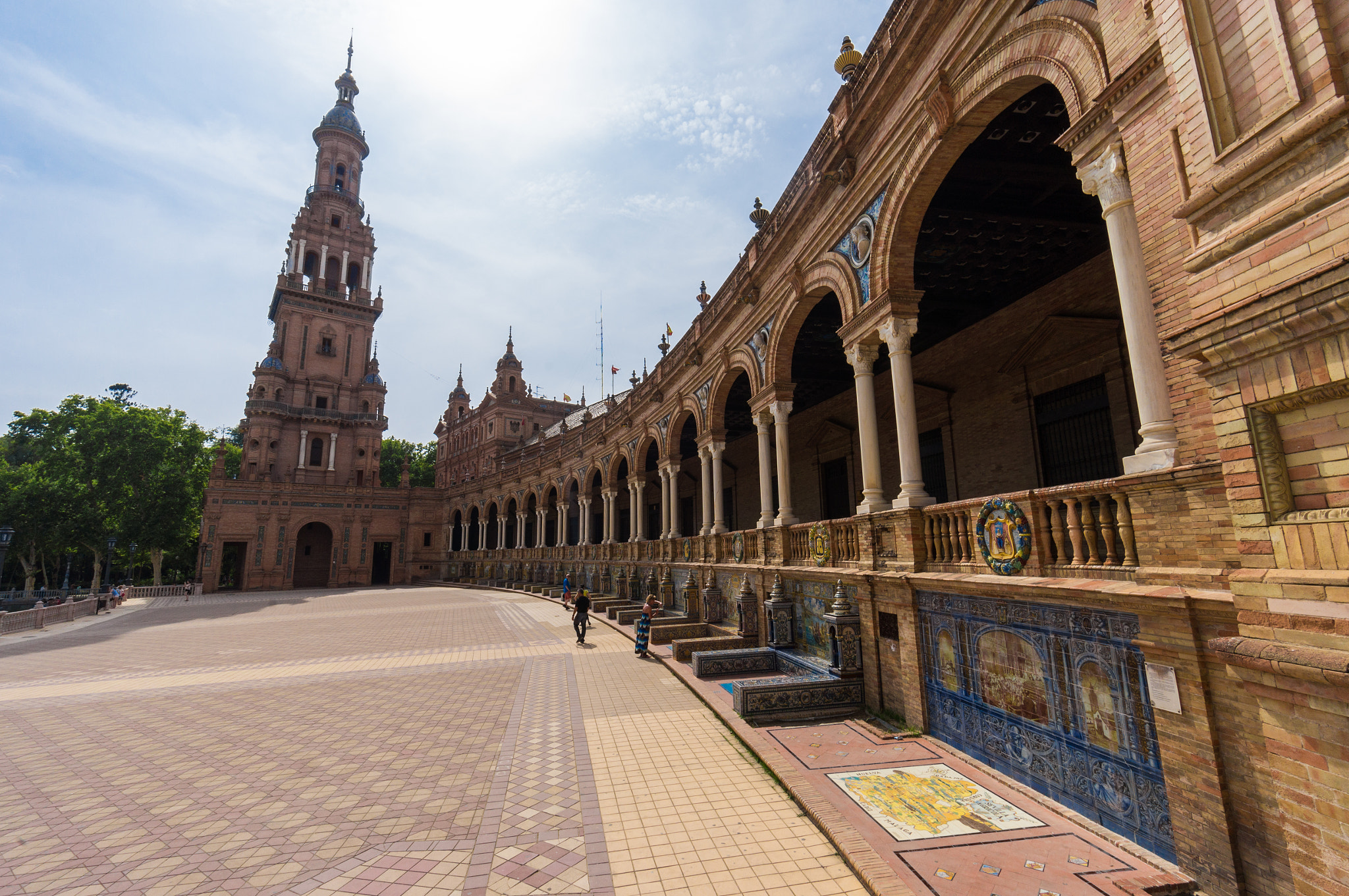 Sony Alpha NEX-F3 + Sony E 10-18mm F4 OSS sample photo. Spain. sevilla. photography