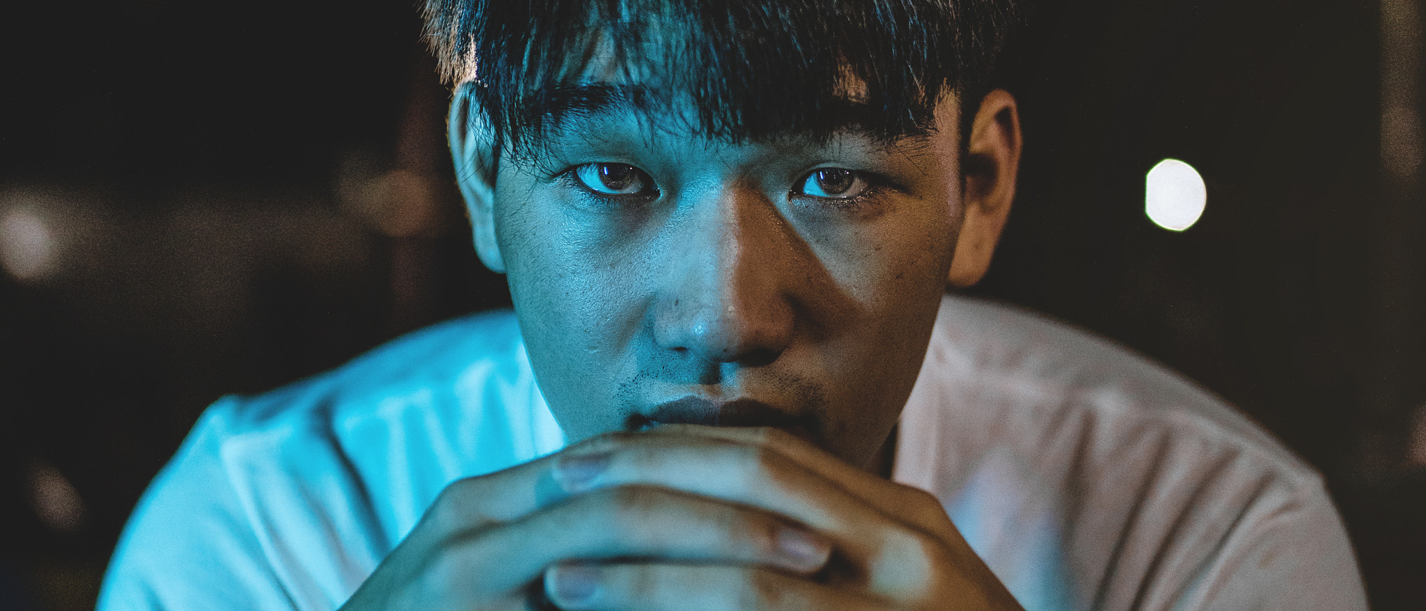 Sigma 35mm F1.4 DG HSM Art sample photo. Face in drakness photography