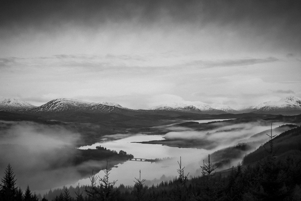 Nikon D200 + AF Zoom-Nikkor 35-70mm f/2.8D sample photo. Views of glen garry, scotland photography