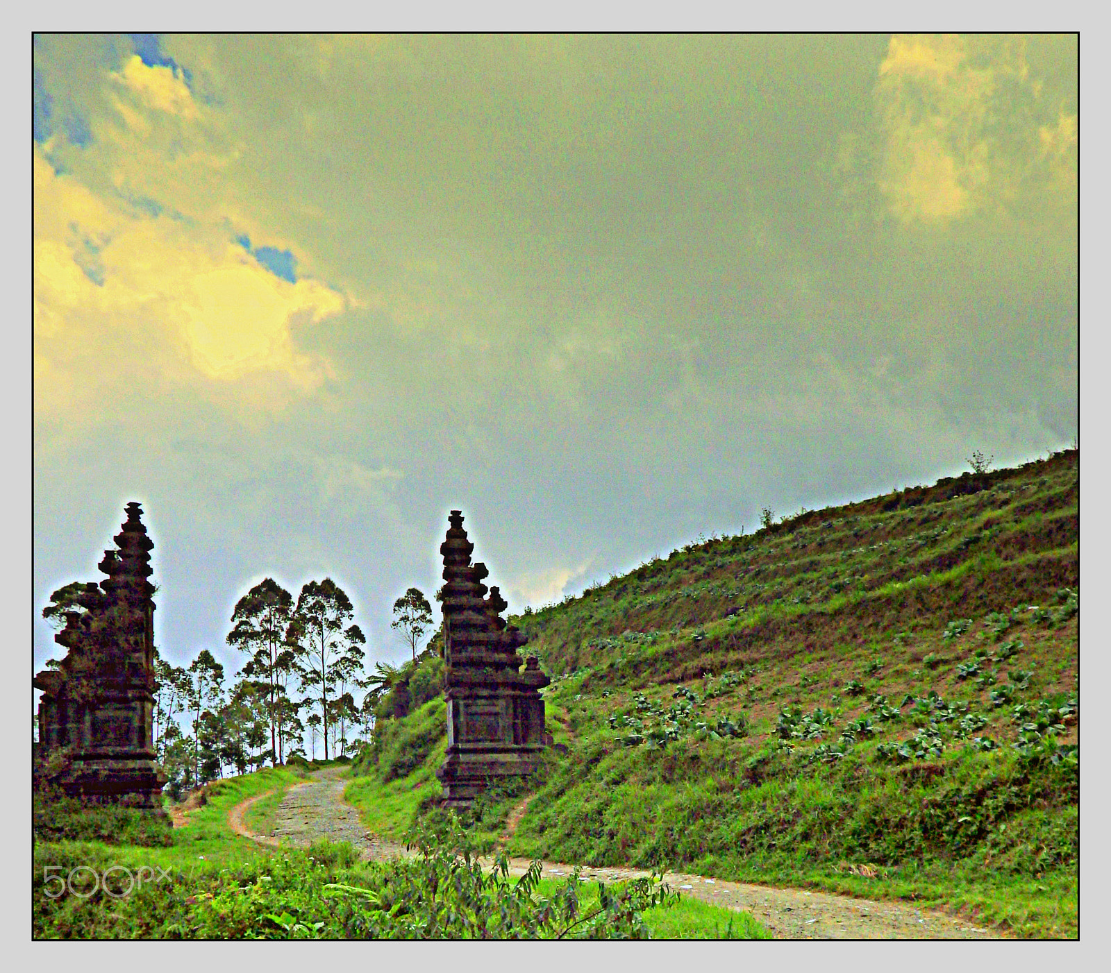 Ricoh WG-4 sample photo. Gate near jolotundo well photography