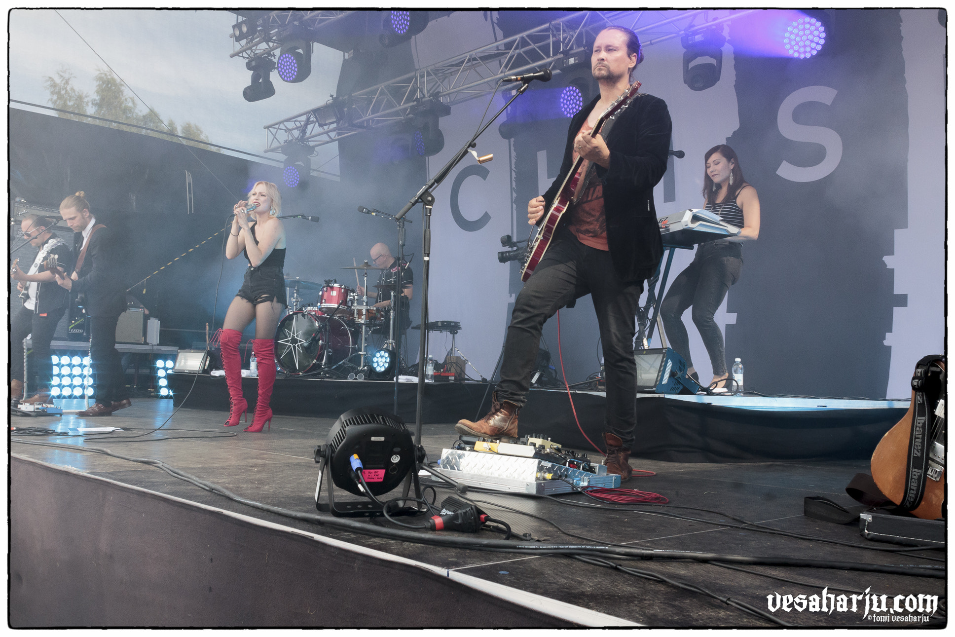 Canon EOS 60D + Canon EF 20mm F2.8 USM sample photo. Chisu | riihimäki rock 2016 | riihimäki photography