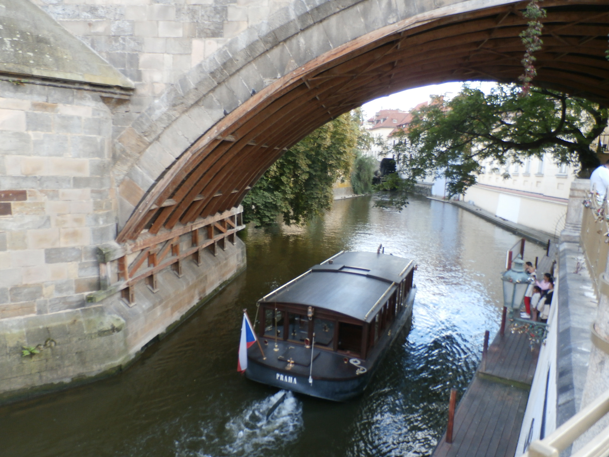Olympus SZ-15,DZ-100 sample photo. Rincones de praga photography