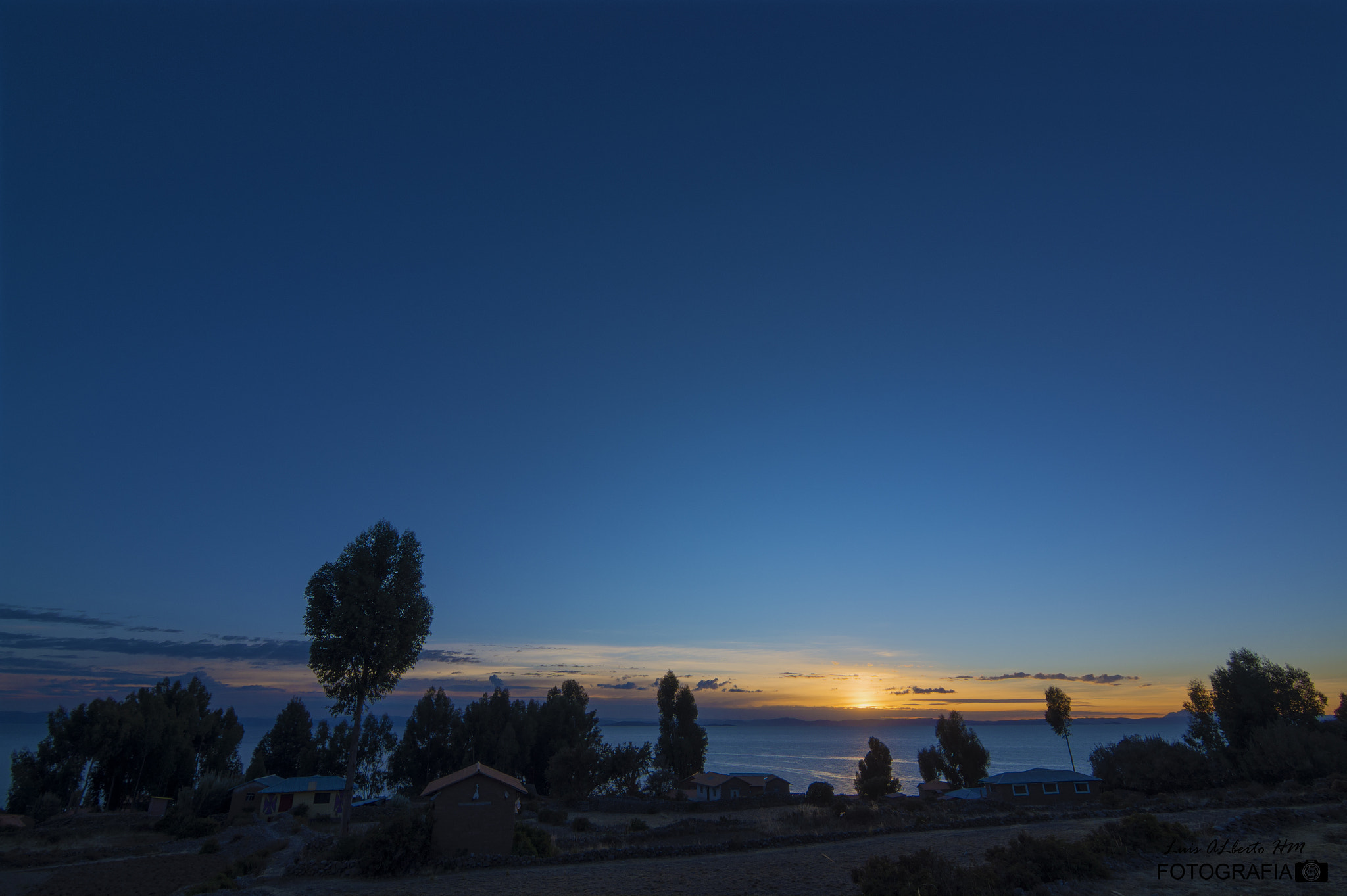 Sony SLT-A58 + 20mm F2.8 sample photo. Sunrise in amantani photography