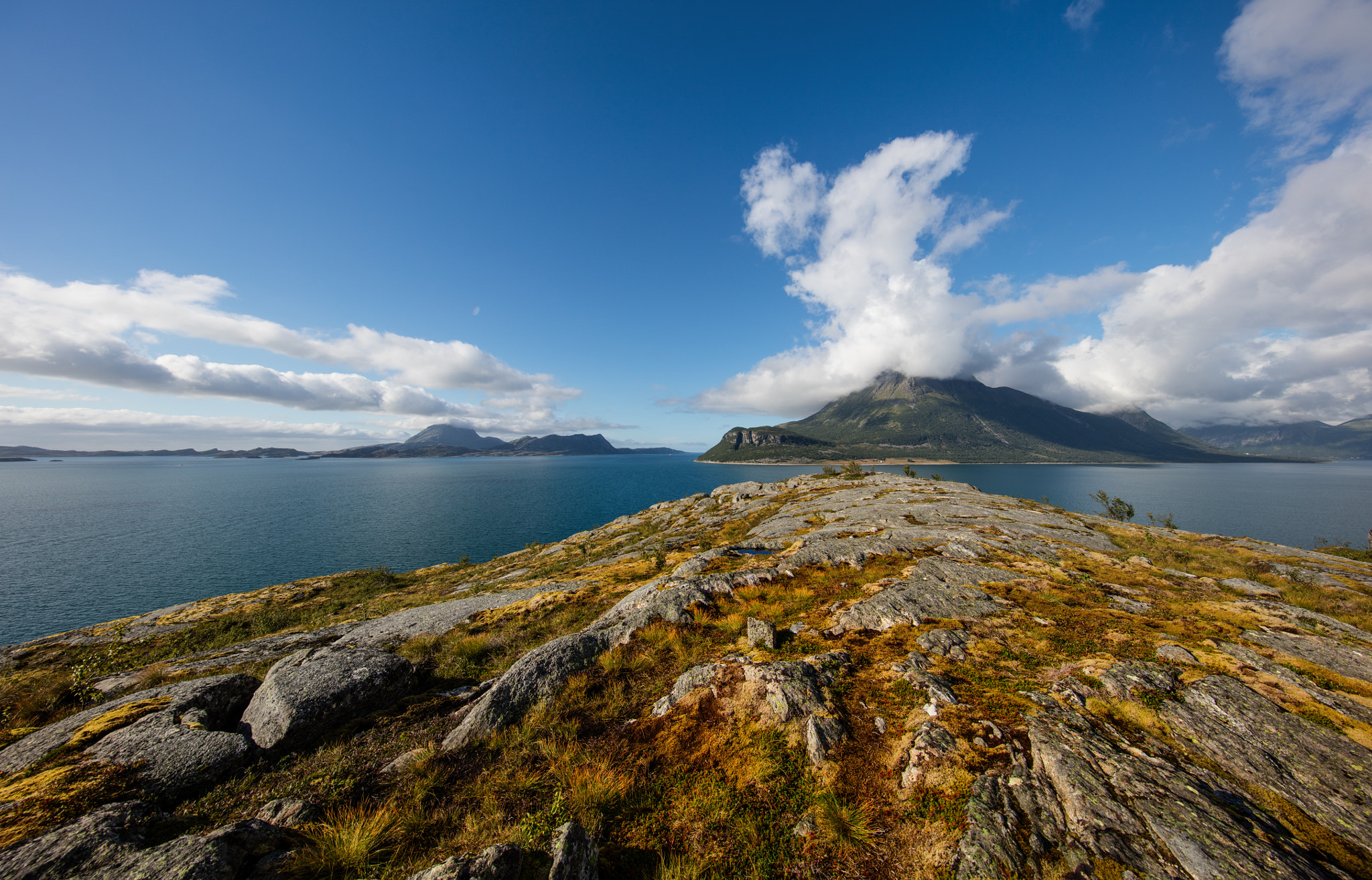 Canon EOS 5DS + Canon EF 11-24mm F4L USM sample photo. Norway... photography