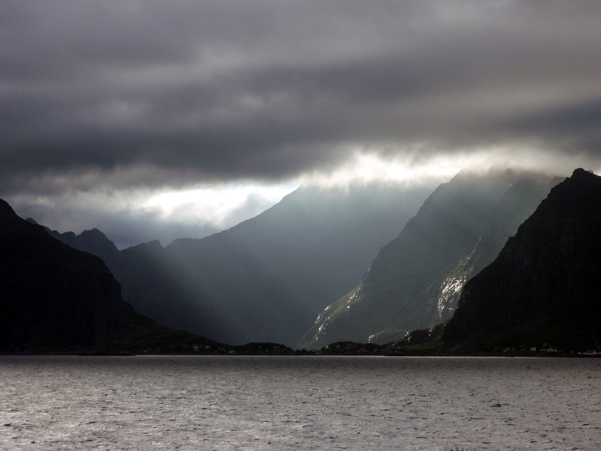 Olympus u9000,S9000 sample photo. Lofoten photography