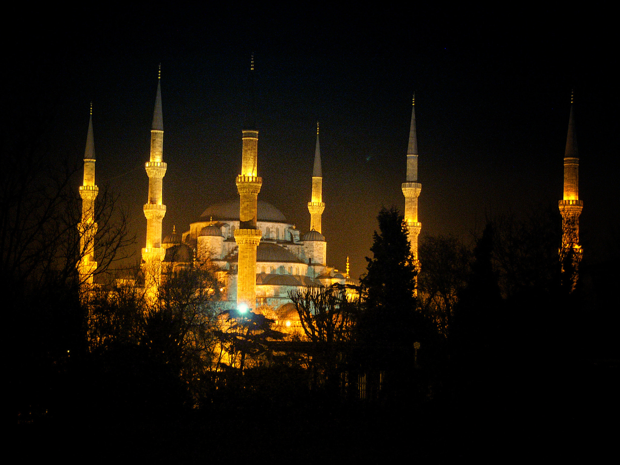 Panasonic DMC-FZ10 sample photo. Sultan ahmed mosque photography
