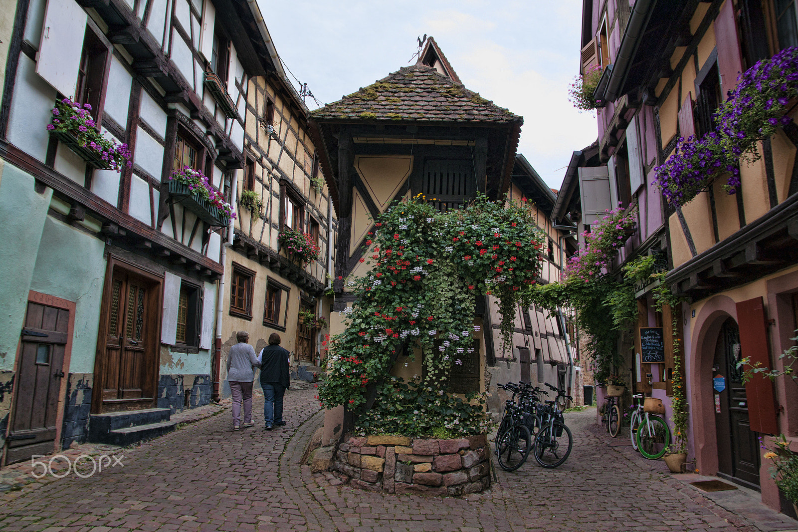 Sigma 17-70mm F2.8-4 DC Macro OS HSM sample photo. Eguisheim photography