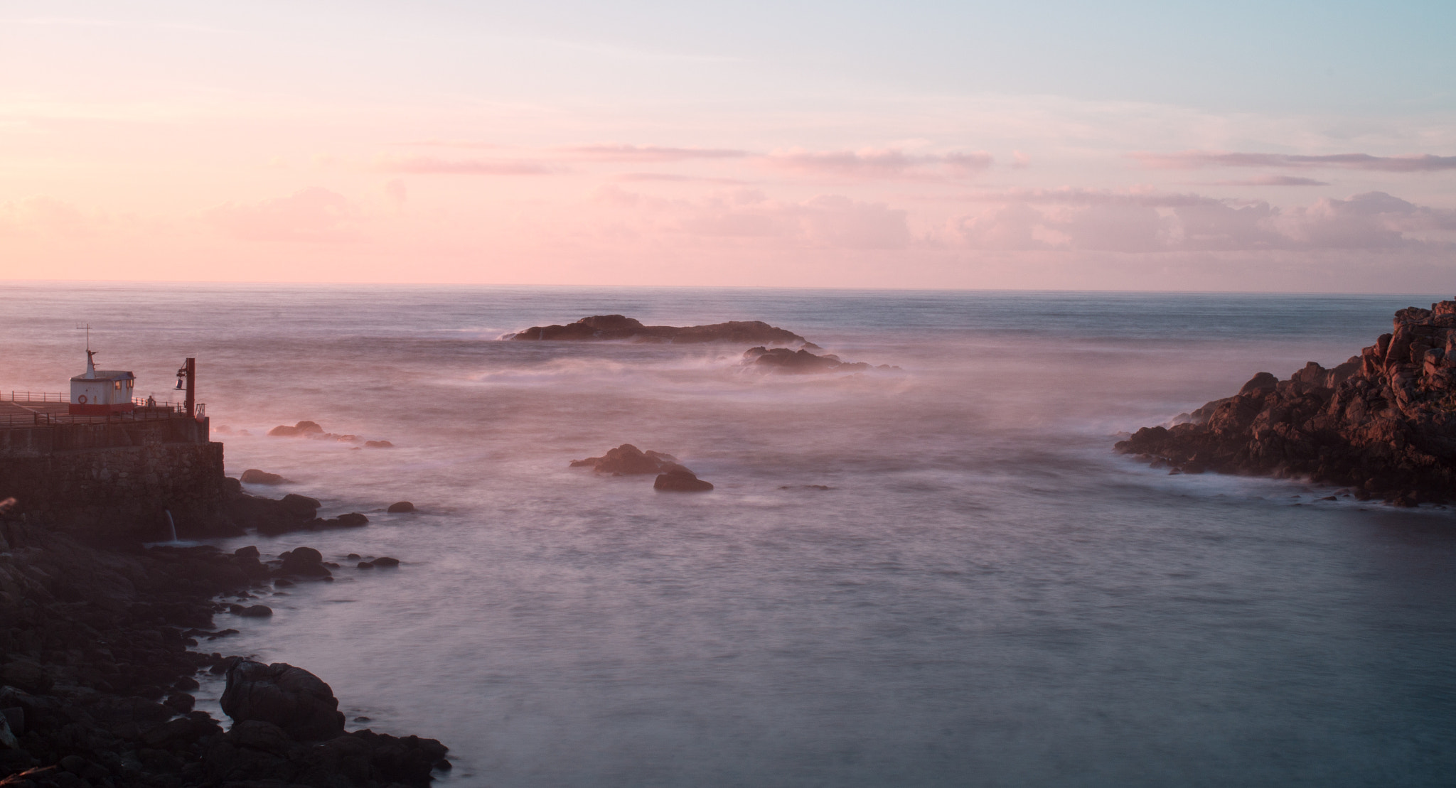 Canon EOS 70D + Canon EF 35mm F2 IS USM sample photo. Broken waves photography